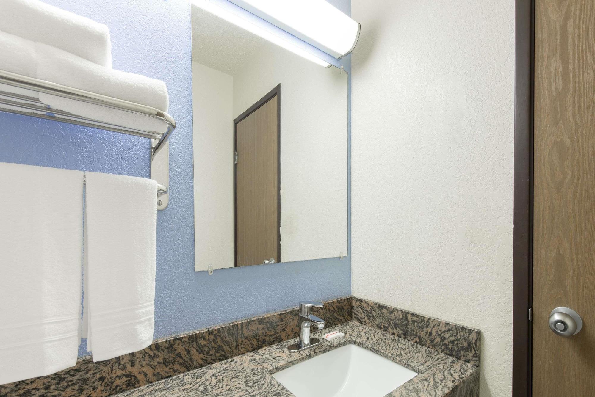 Equipamiento de Habitación Super 8 by Wyndham New Castle