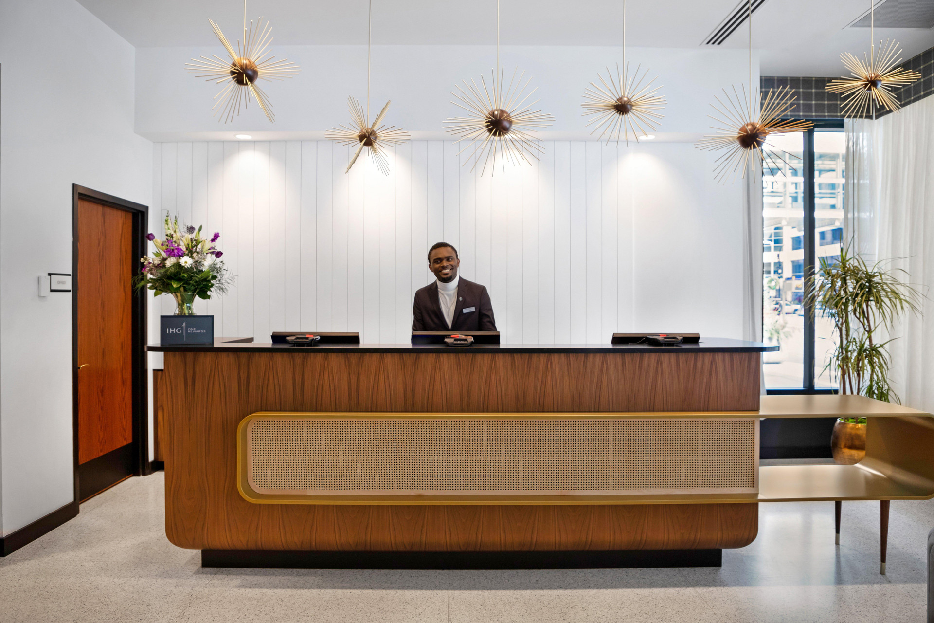 Vista Lobby Hotel Indigo Minneapolis Downtown by IHG