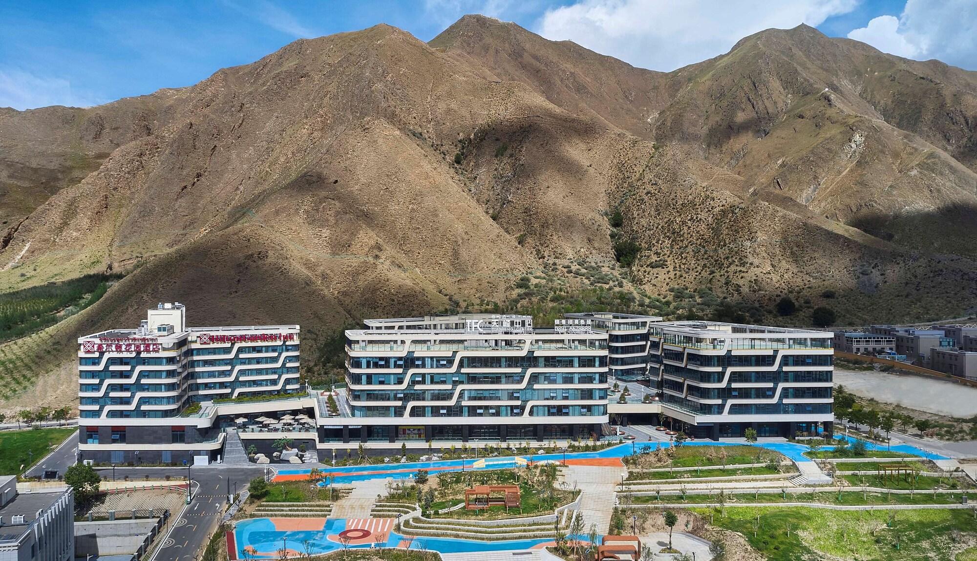Varios Hilton Garden Inn Lhasa