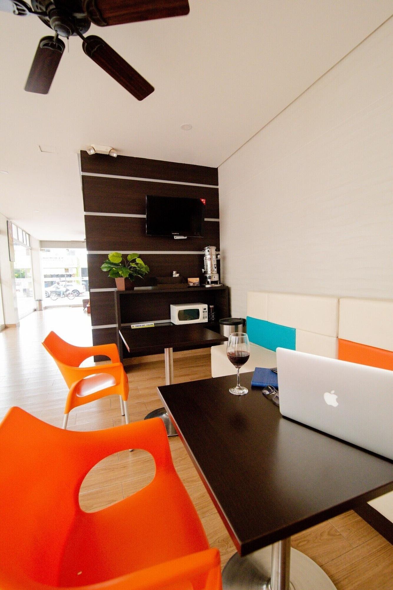 Centro de Negocios Hotel Maranatá