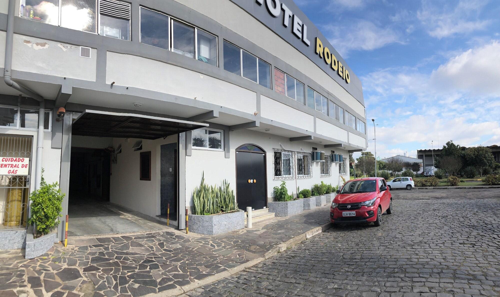Vista Exterior Hotel Rodeio