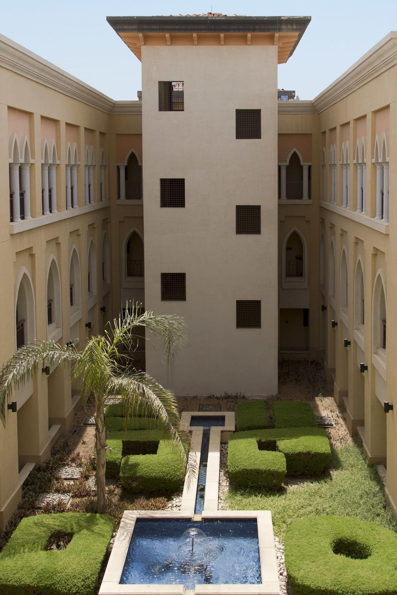 Vista Exterior Shangri-La Hotel Apartments Qaryat Al Beri