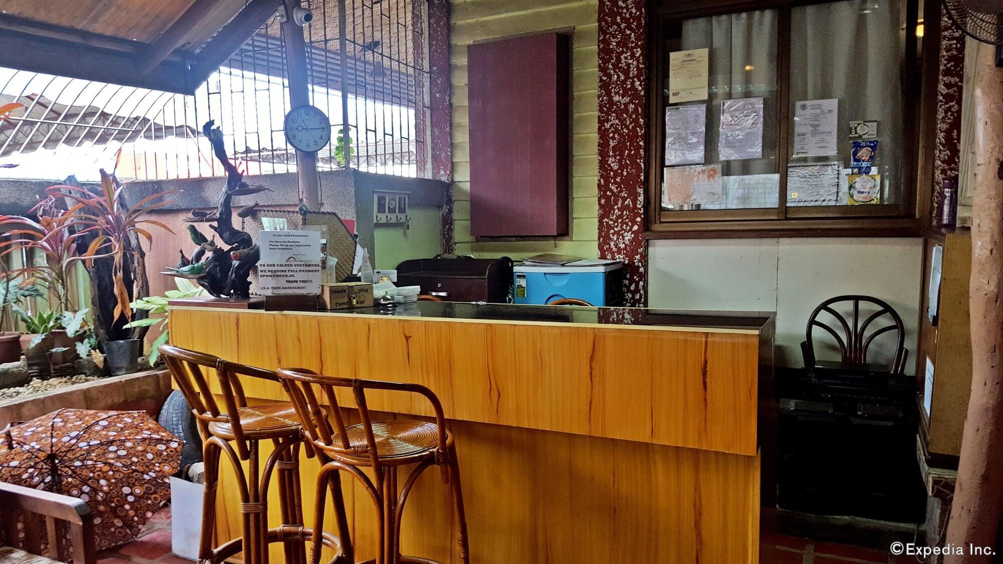 Vista Lobby Lola Itang Pension