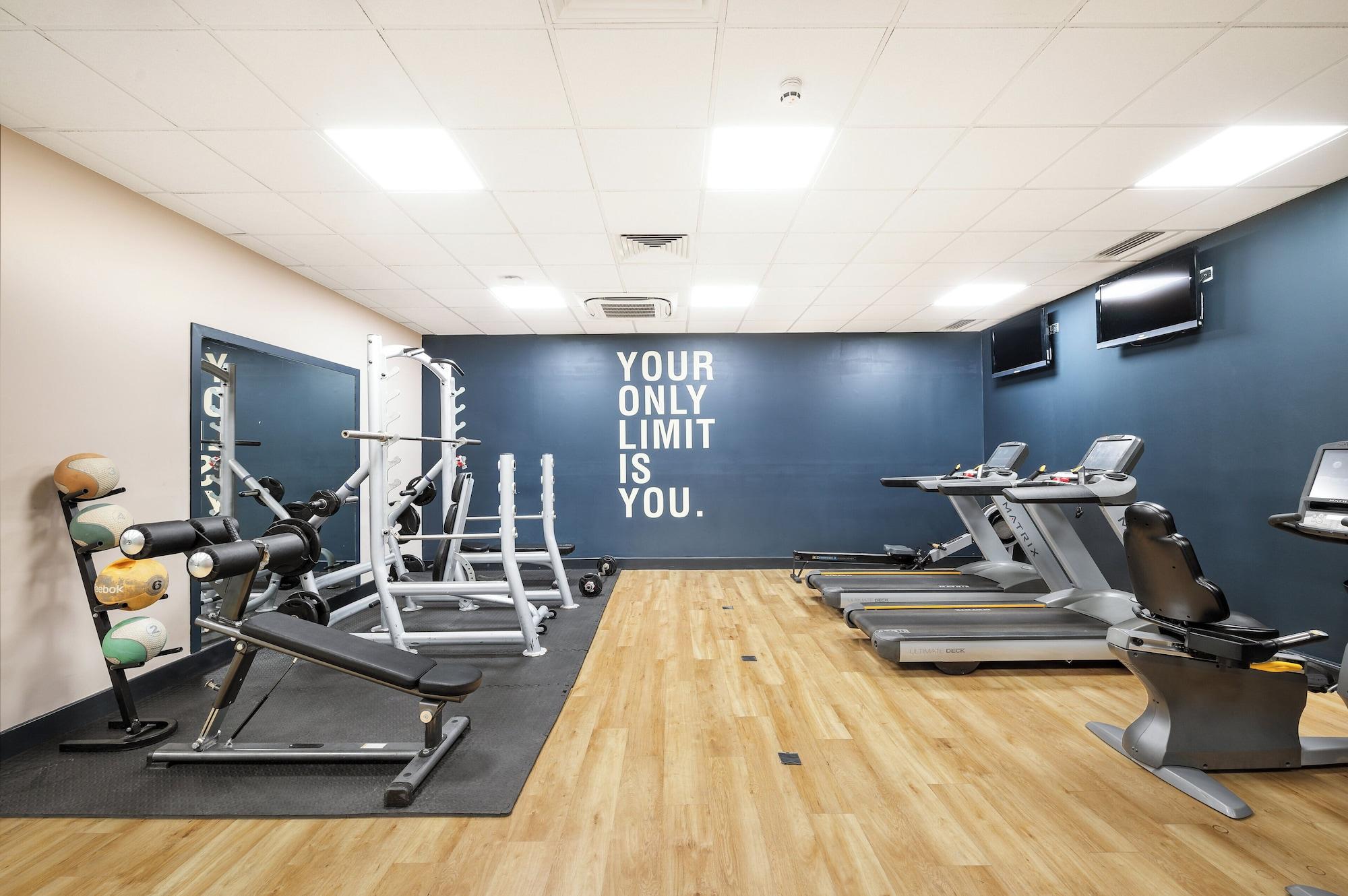 Gimnasio voco Lythe Hill Hotel & Spa by IHG