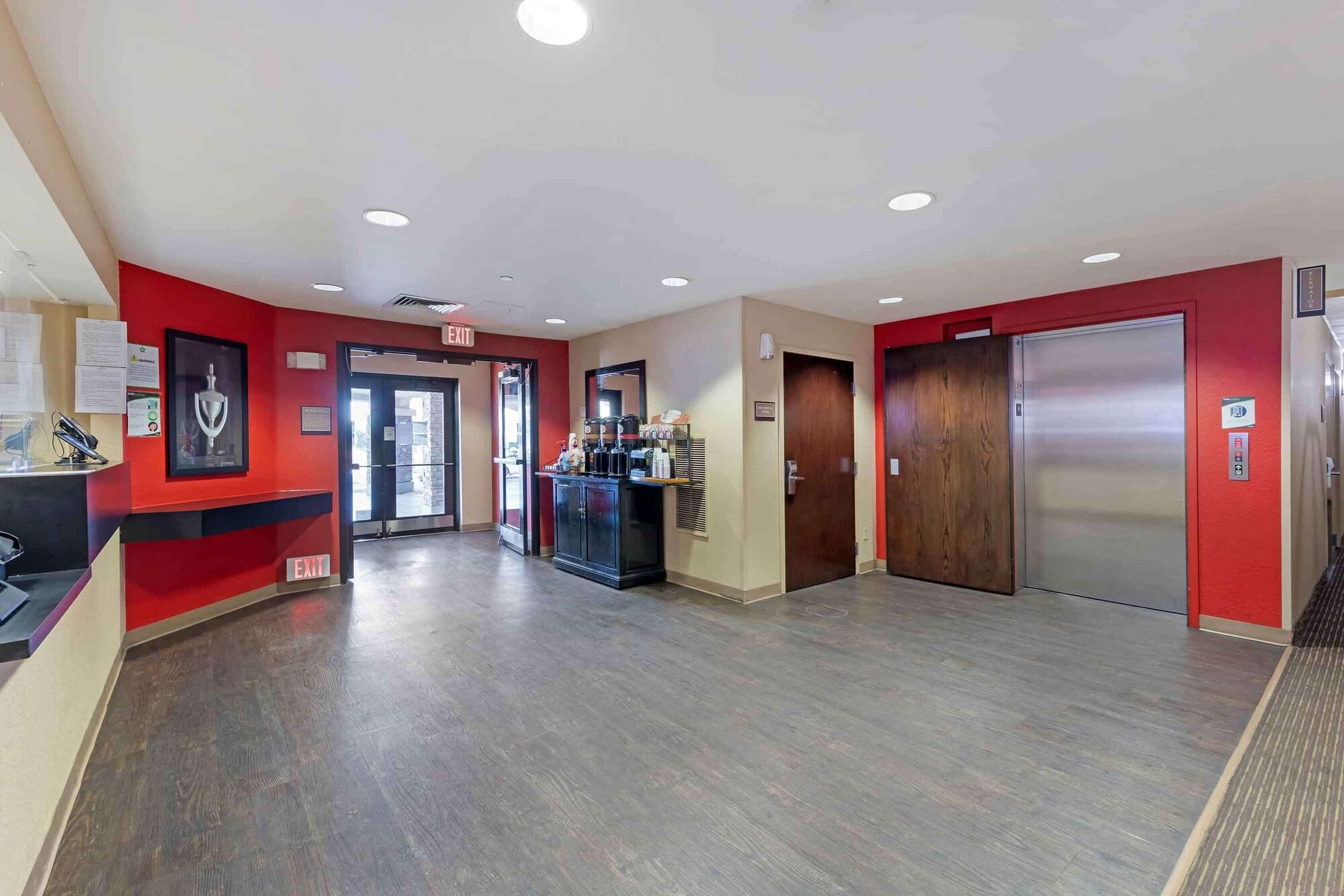 Vista Lobby Extended Stay America Suites Los Angeles Chino Valley