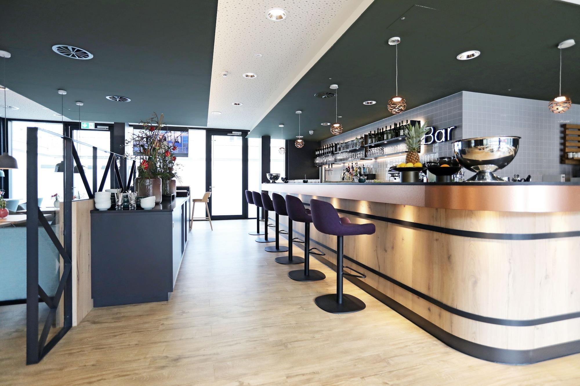 Bar/Salón sander Hotel