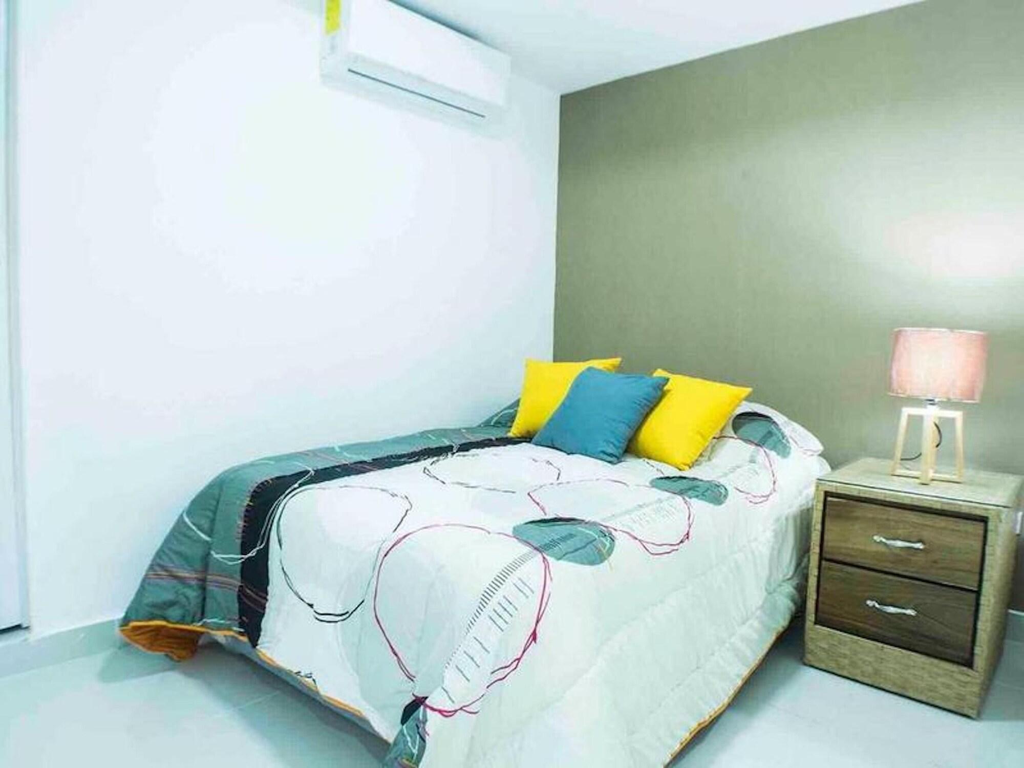 Habitación Room in Condo - Malecon Cozy Private Room 8