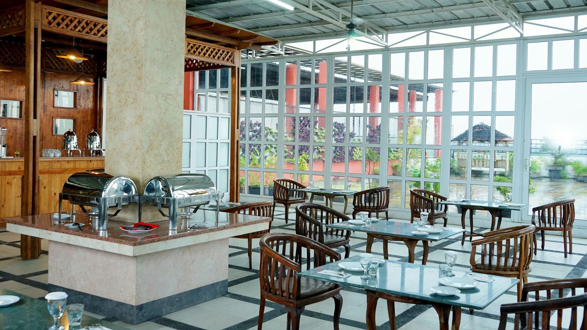 Restaurant Marilyn Hotel Serpong