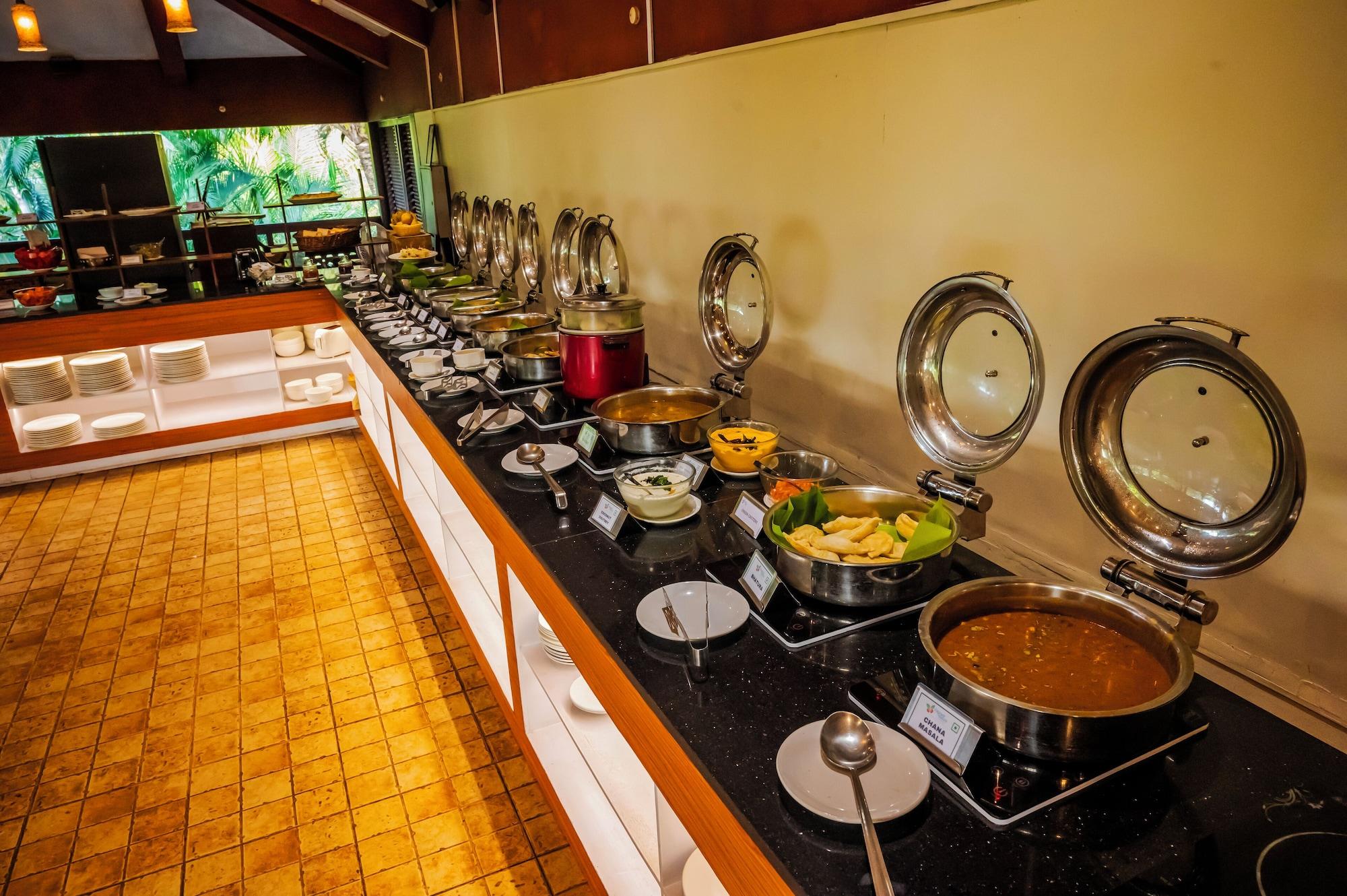 Restaurant Fragrant Nature Backwater Resort & Ayurveda Spa