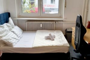 Alquiler Vacacional - Double room with shower, barbecue and table football in the heart of Kreuzberg
