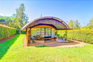 Alojamiento - Poa Place Resort & Hotel - Where Nature Meets Comfort