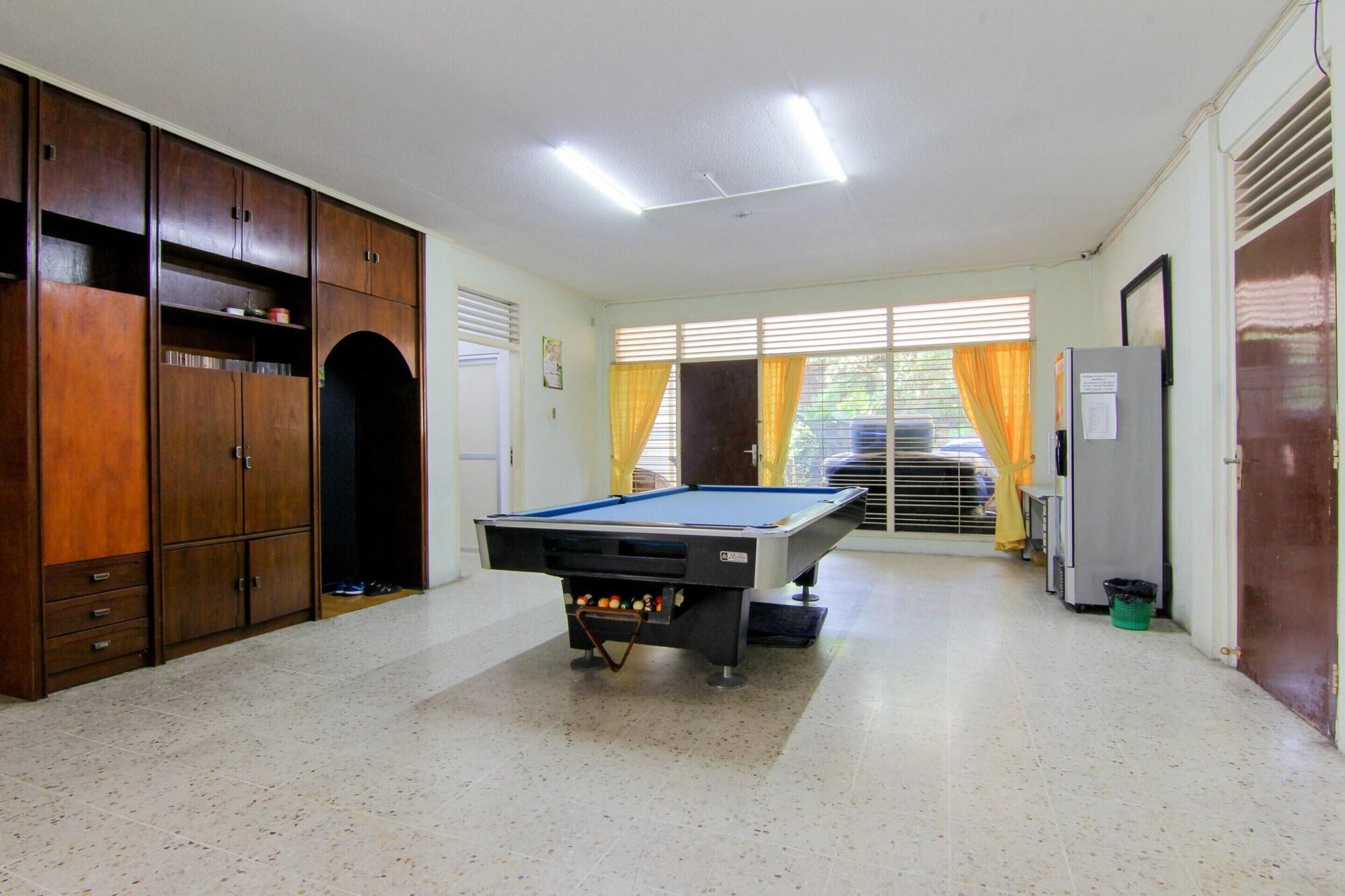 Instalaciones Recreativas Lestari Guesthouse