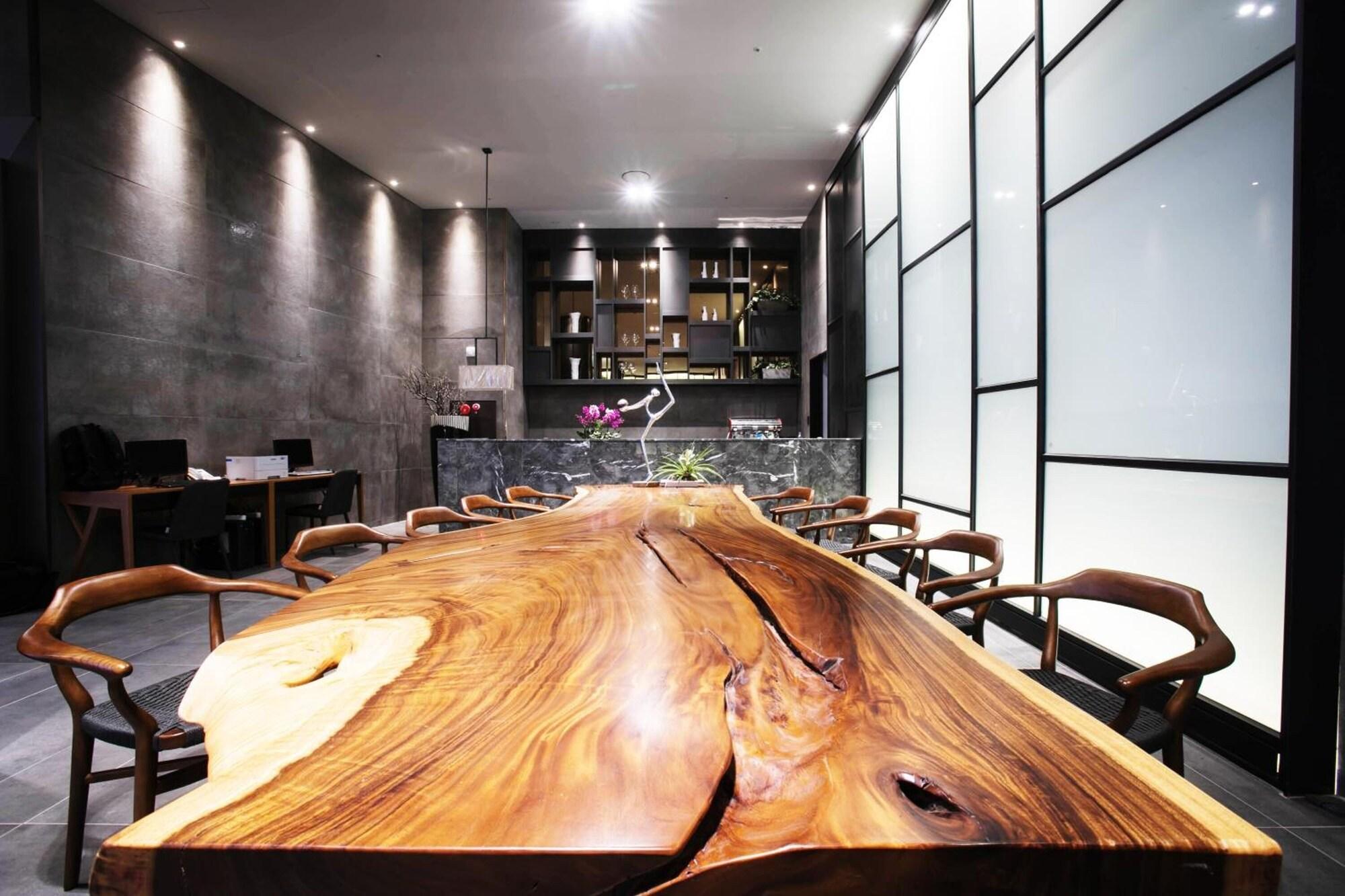 Sala de Reuniones Sky View Hotel