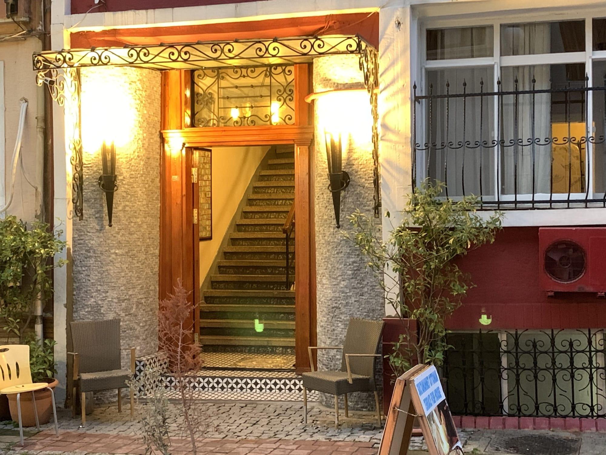 Vista Exterior Antique Hostel & Guesthouse