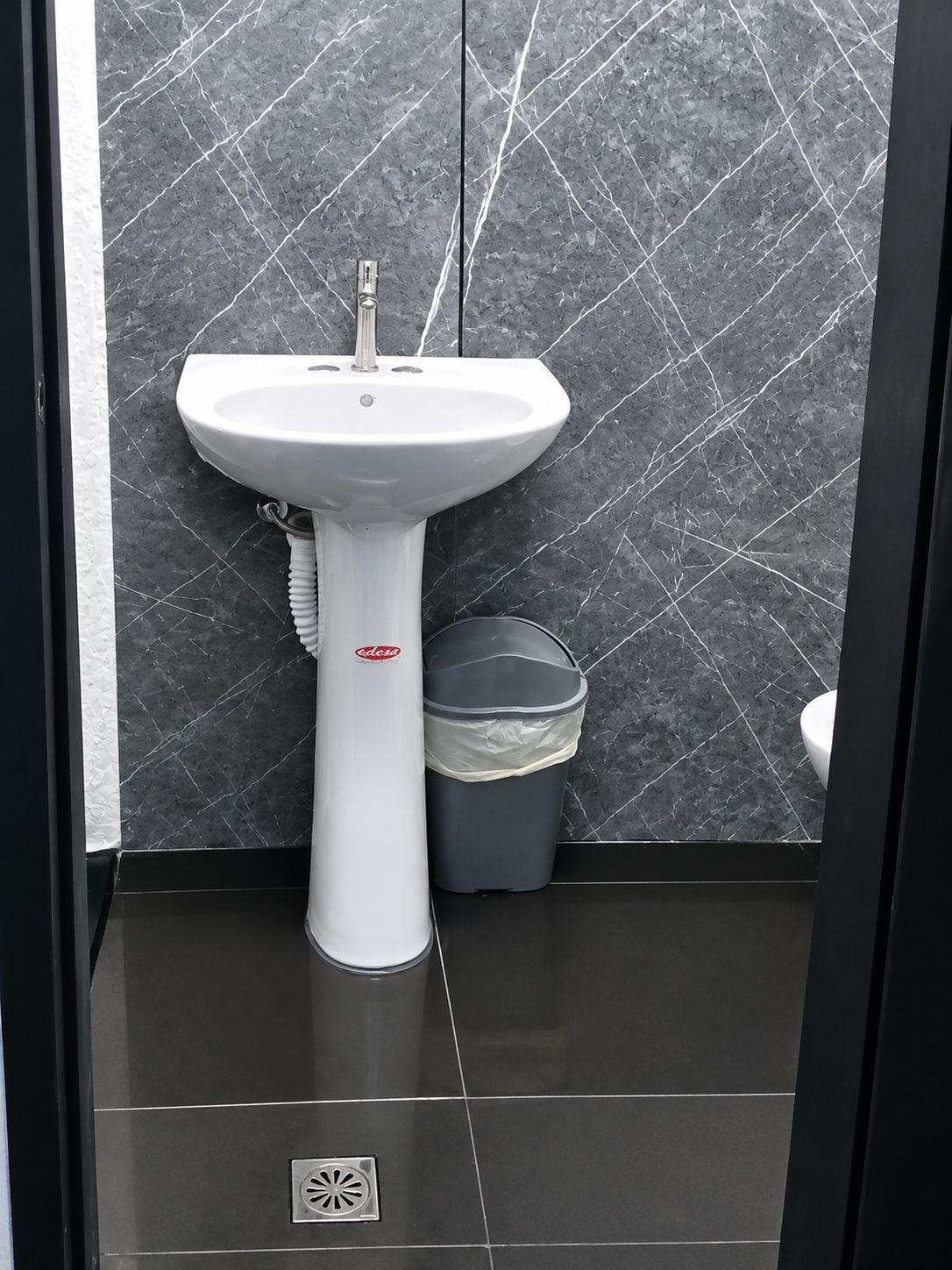 Equipamiento de Habitación Bed & Bath Hotel Cápsula Quito