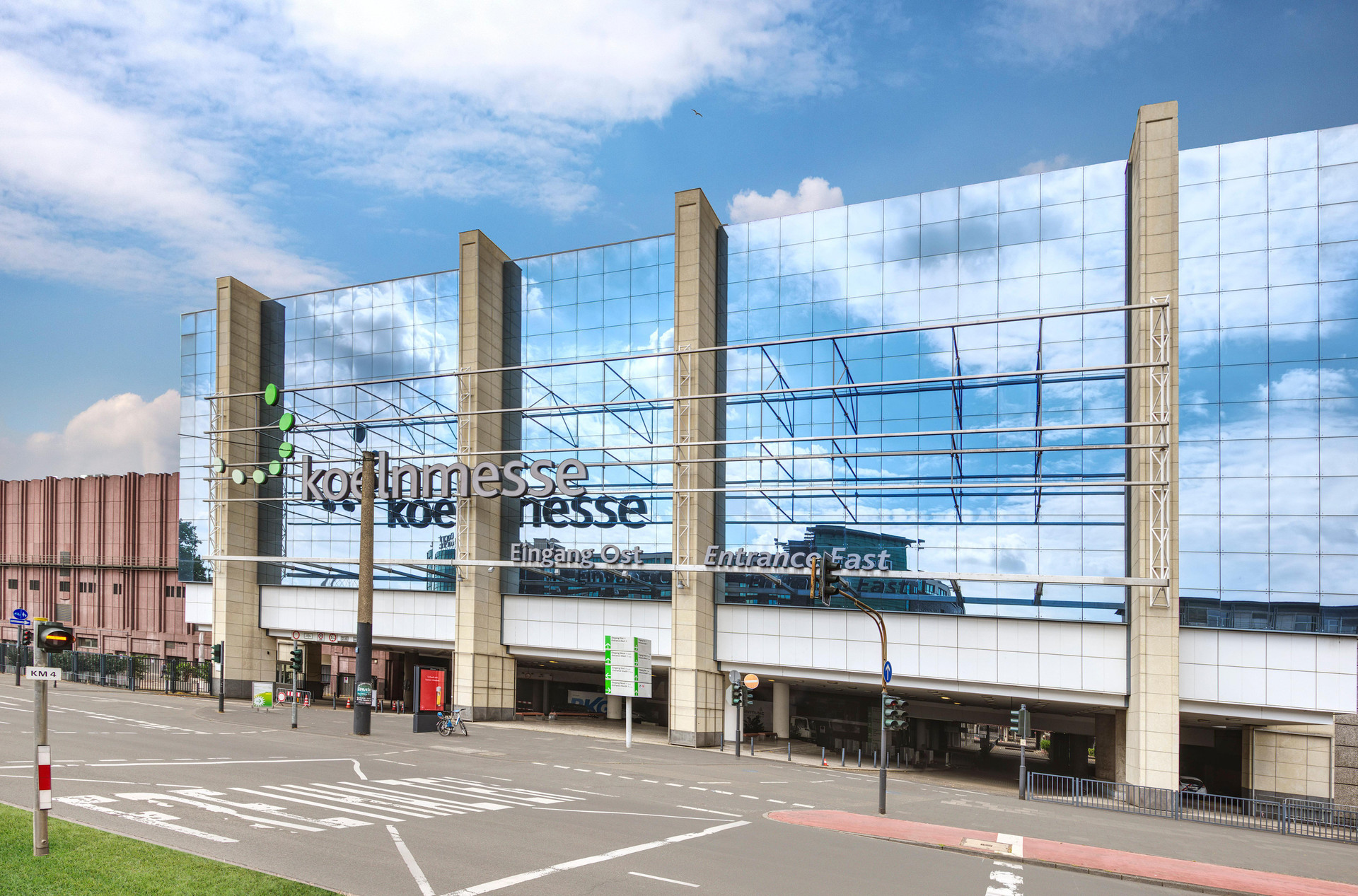 Vista Exterior Holiday Inn Express Köln-Troisdorf by IHG