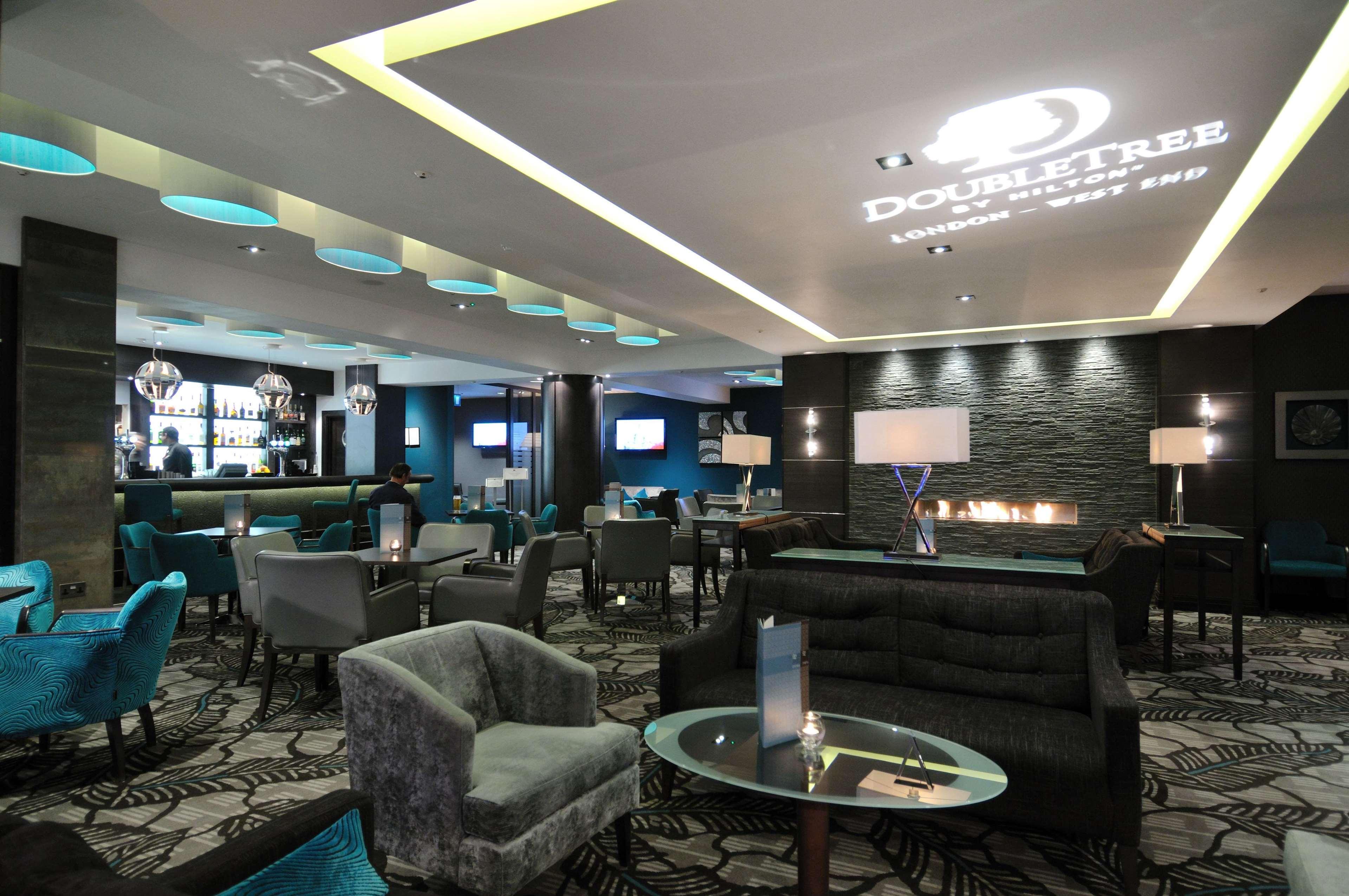 Bar/Salón DoubleTree by Hilton London West End