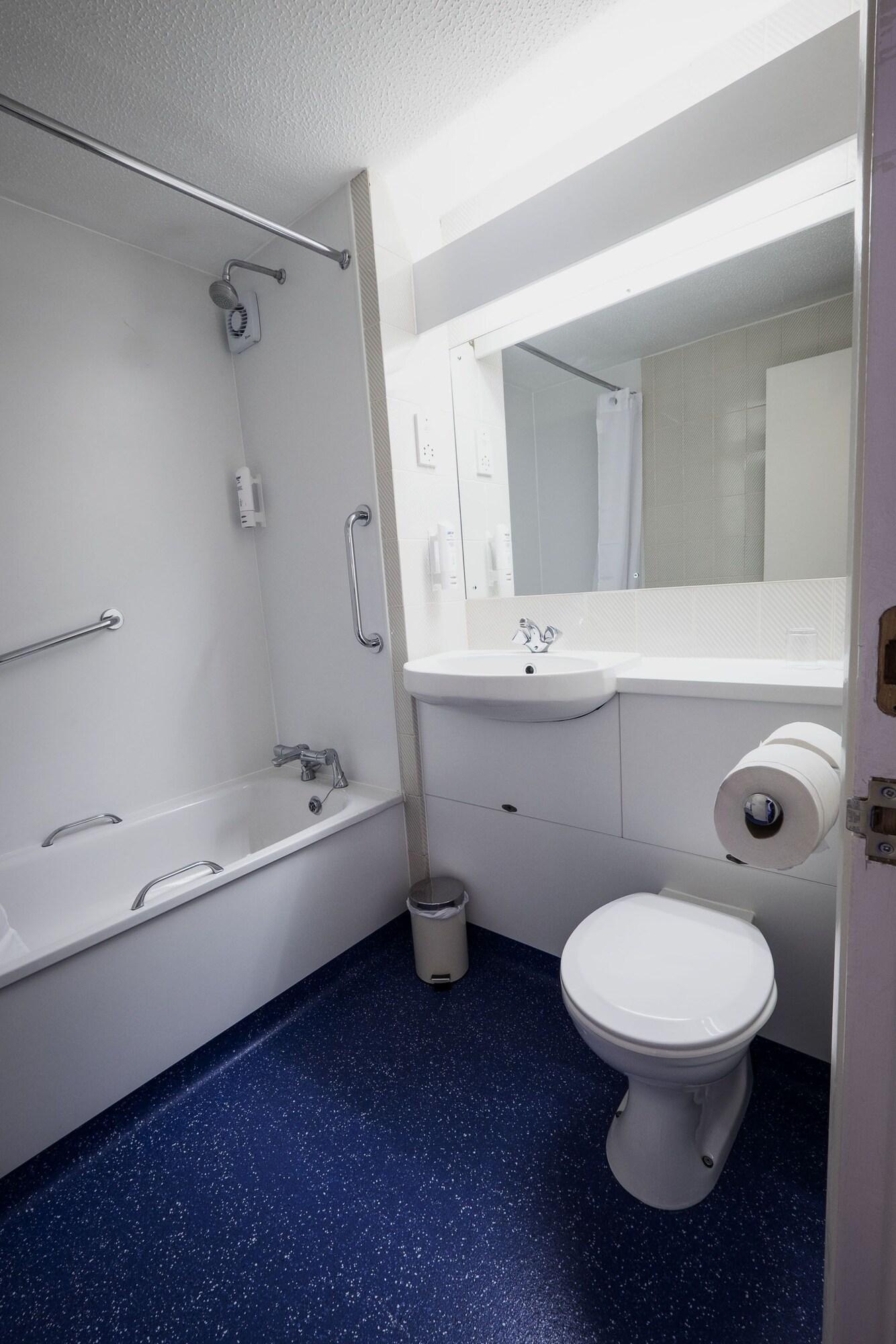 Equipamiento de Habitación Travelodge Dublin Airport North Swords