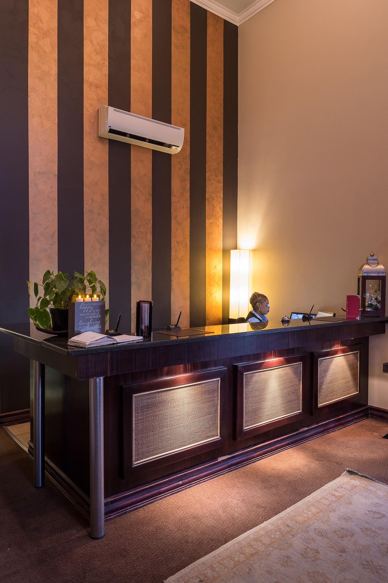 Vista Lobby Villa Bali Luxury Guest House