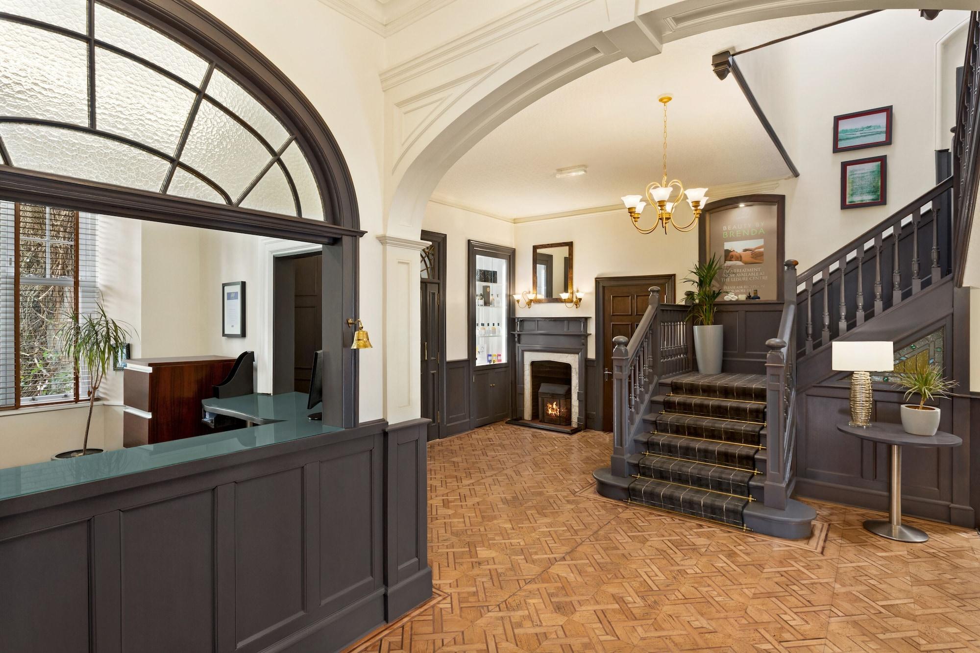 Vista Lobby Wyndham Duchally Country Estate
