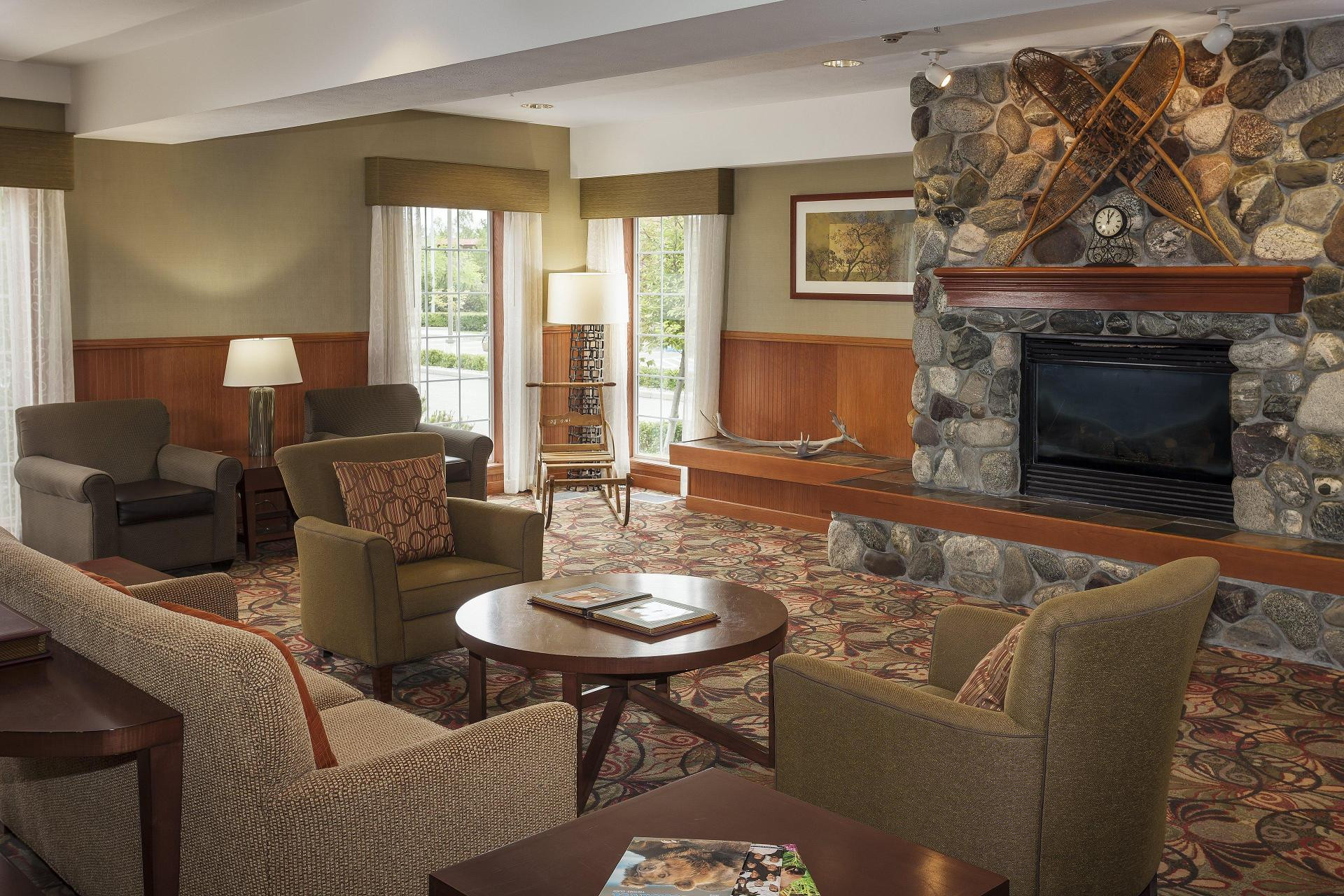 Vista Lobby Wyndham Garden Anchorage Airport