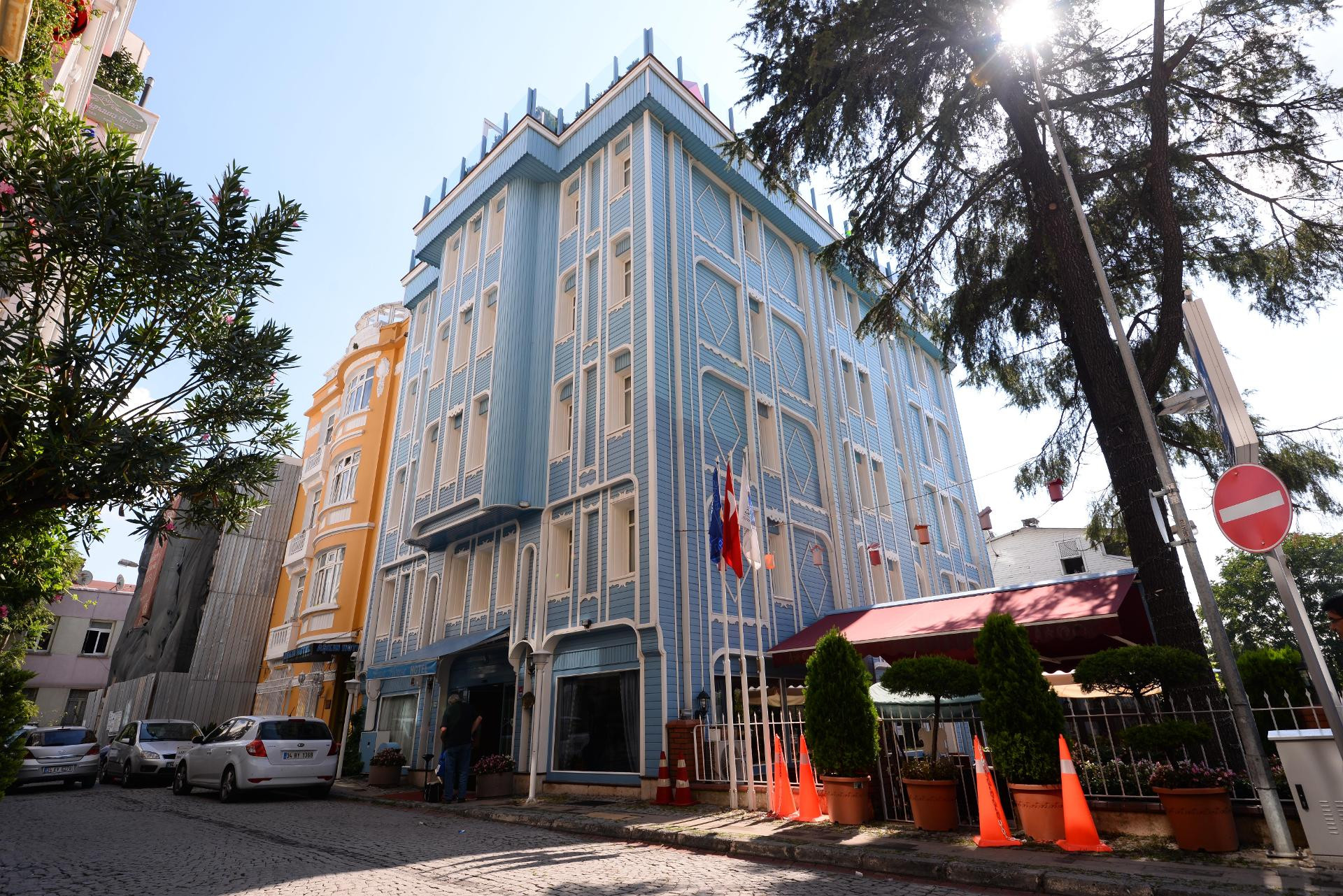 Vista Exterior Blue House Hotel