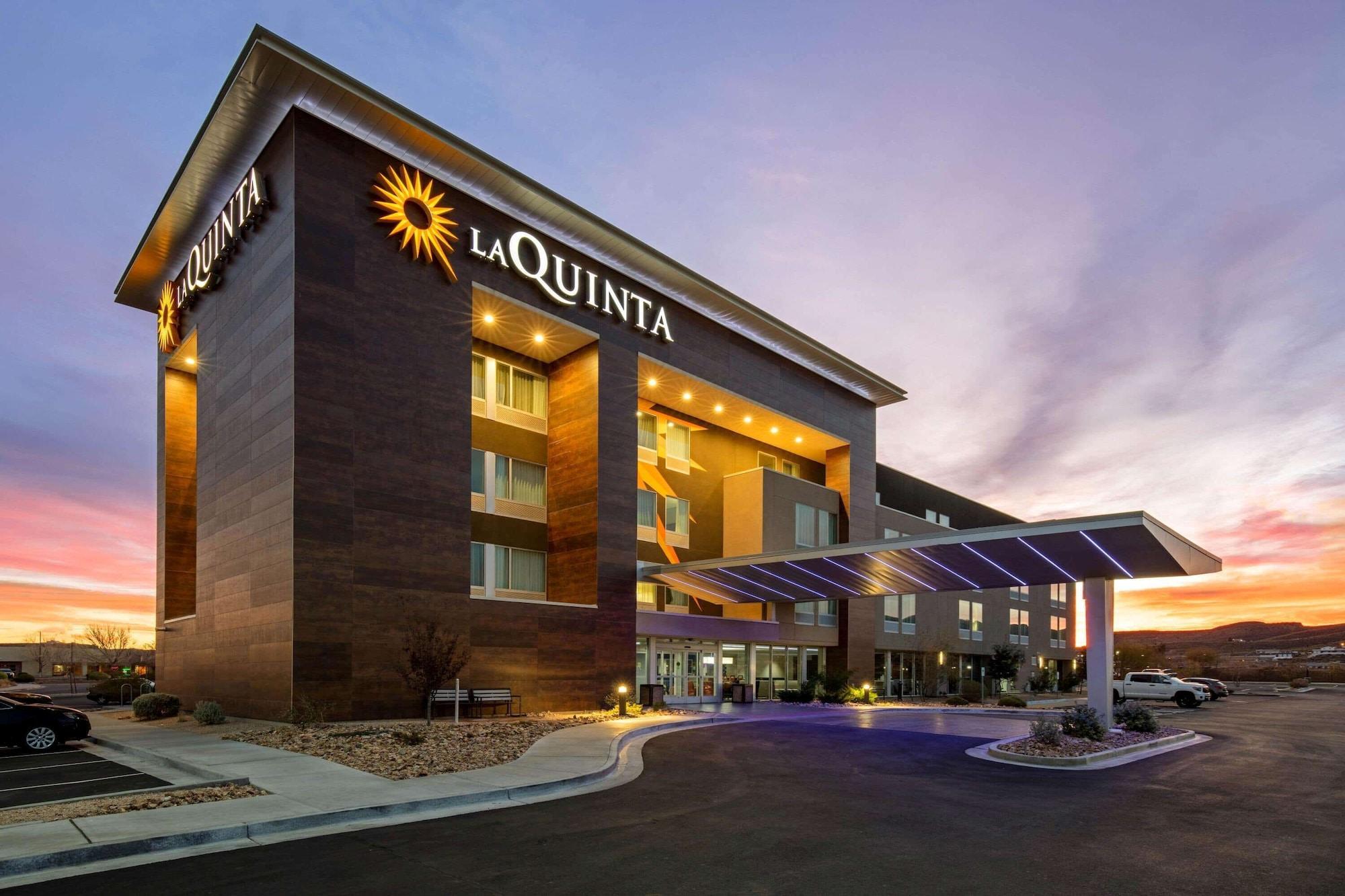 Vista Exterior La Quinta Inn & Suites by Wyndham Kingman