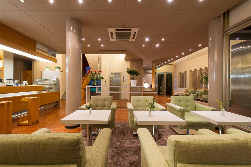 Bar/Salón Hotel Terme
