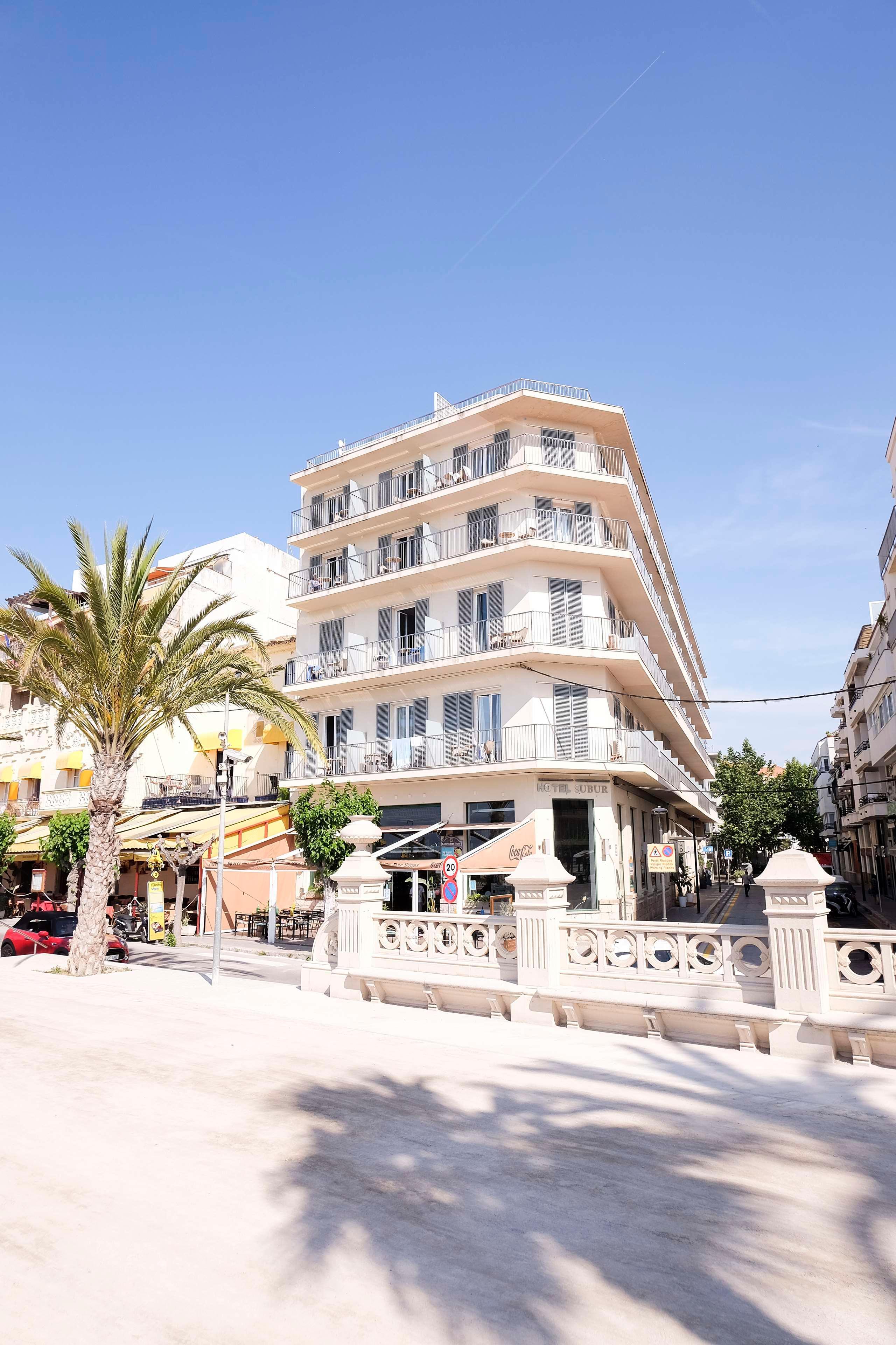 Vista Exterior Hotel Subur