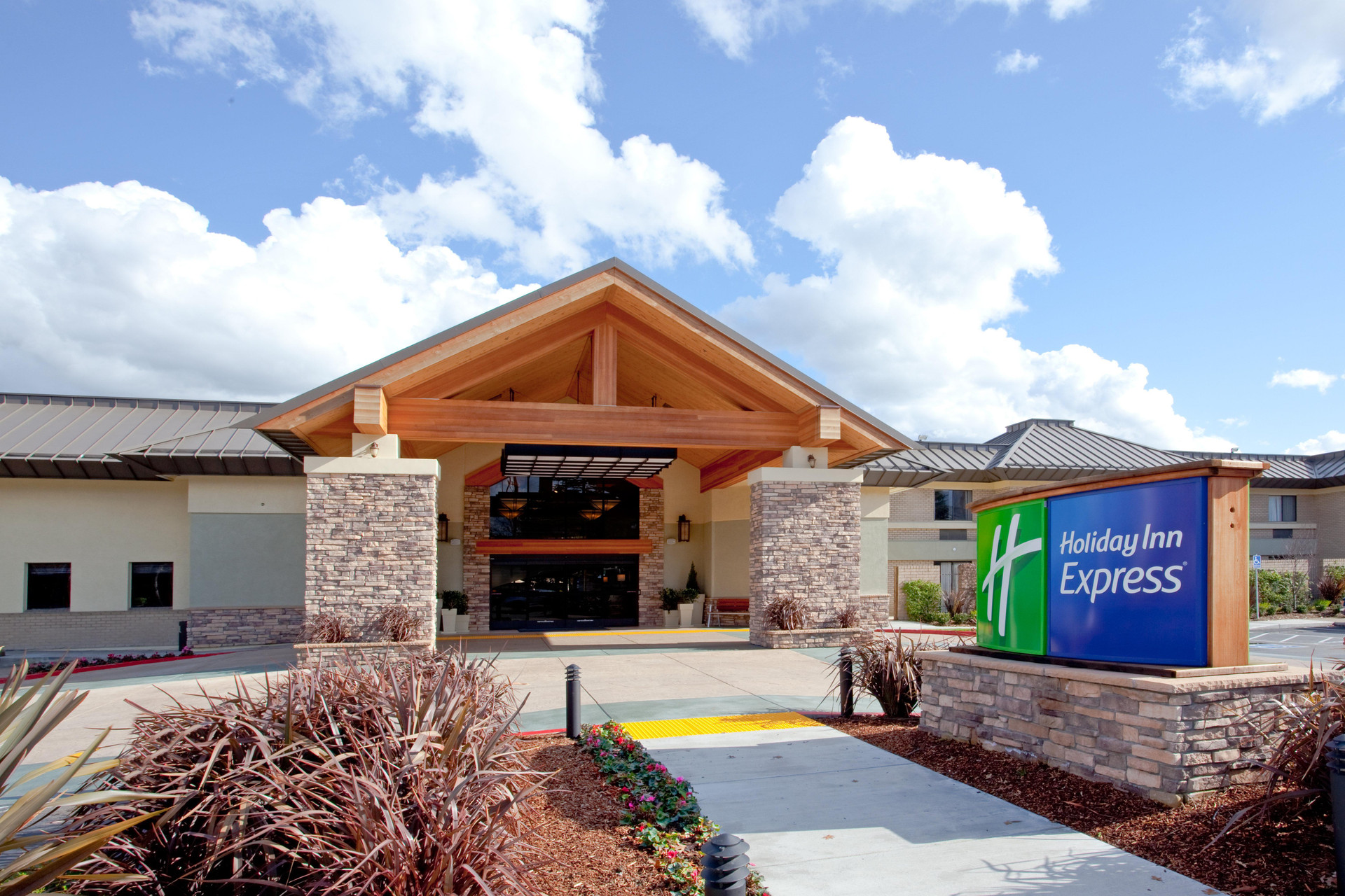 Vista Exterior Holiday Inn Express Walnut Creek by IHG