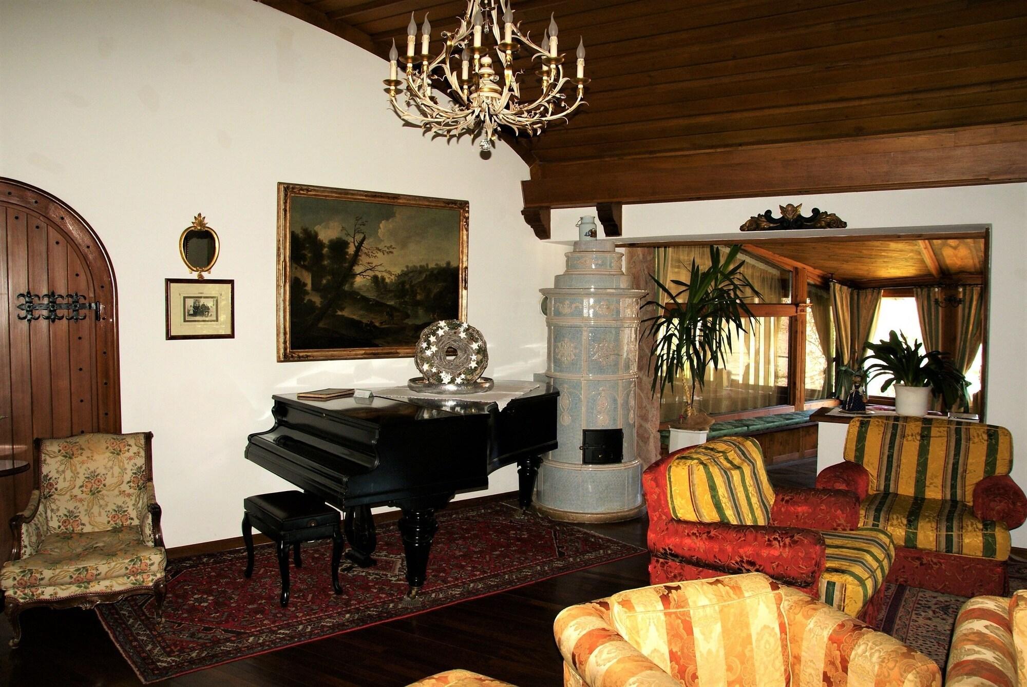 Vista Lobby Park Hotel Villa Trunka Lunka