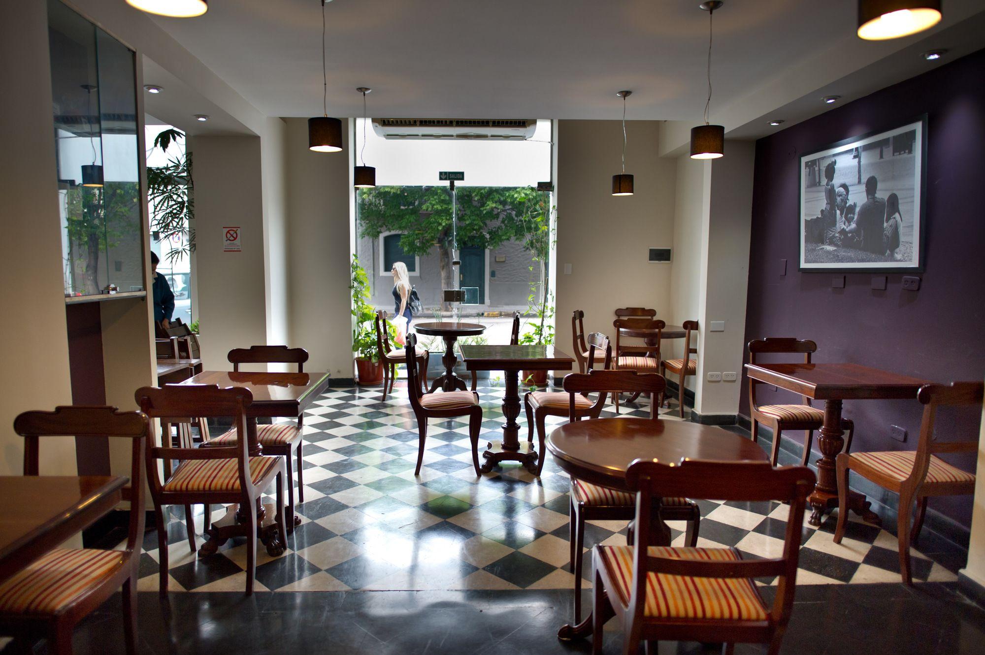 Bar/Salón Plaza de las Aljabas