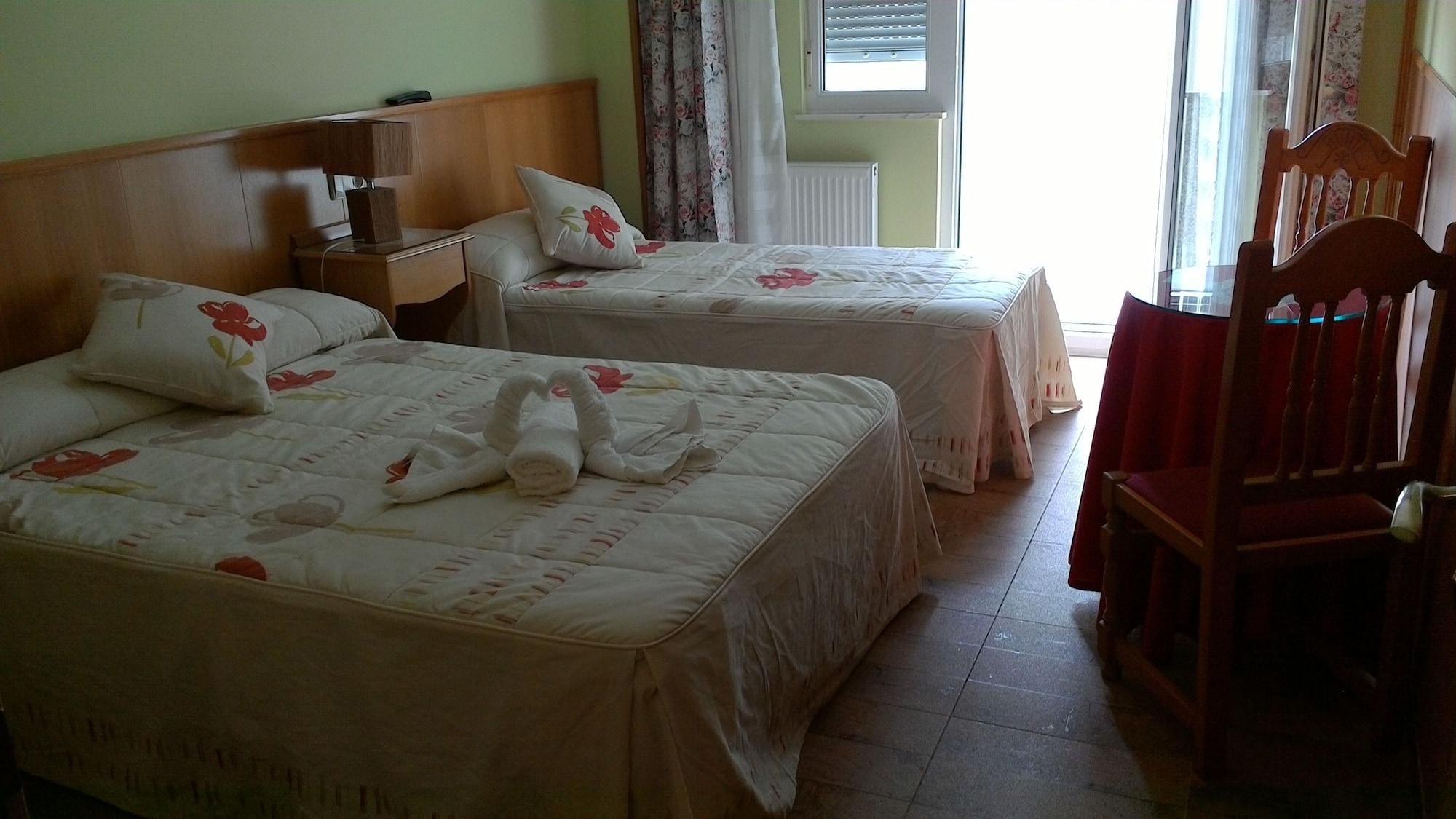 Varios Hostal Ponte Dos Santos