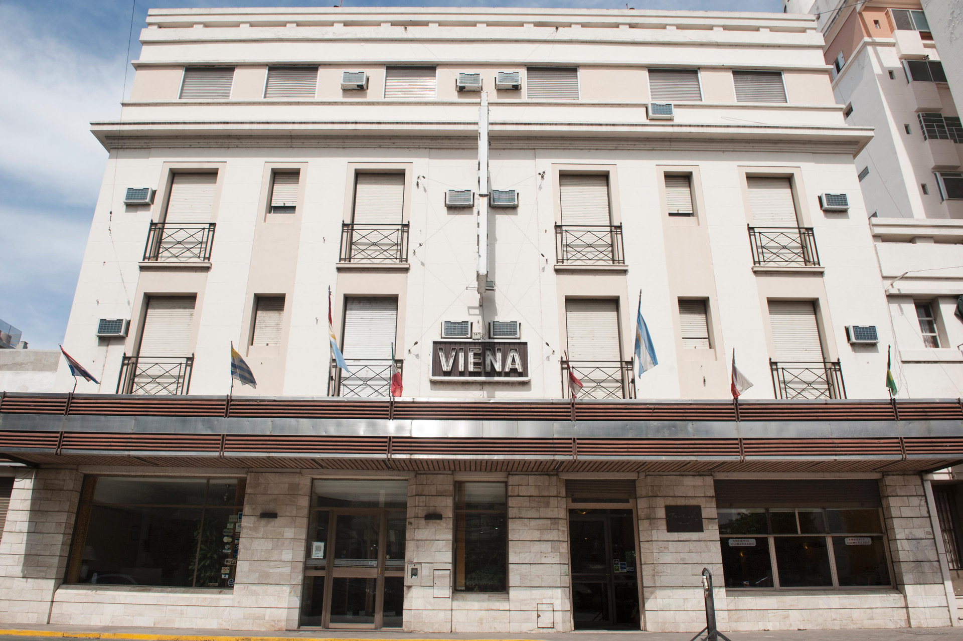 Vista Exterior Hotel Viena