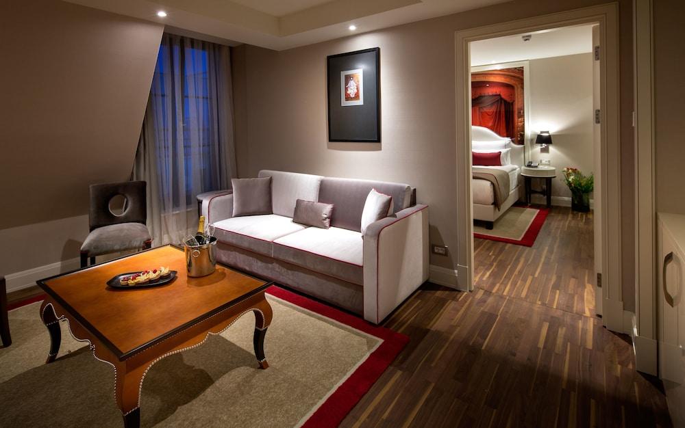 Hotel TITANIC Gendarmenmarkt Berlin