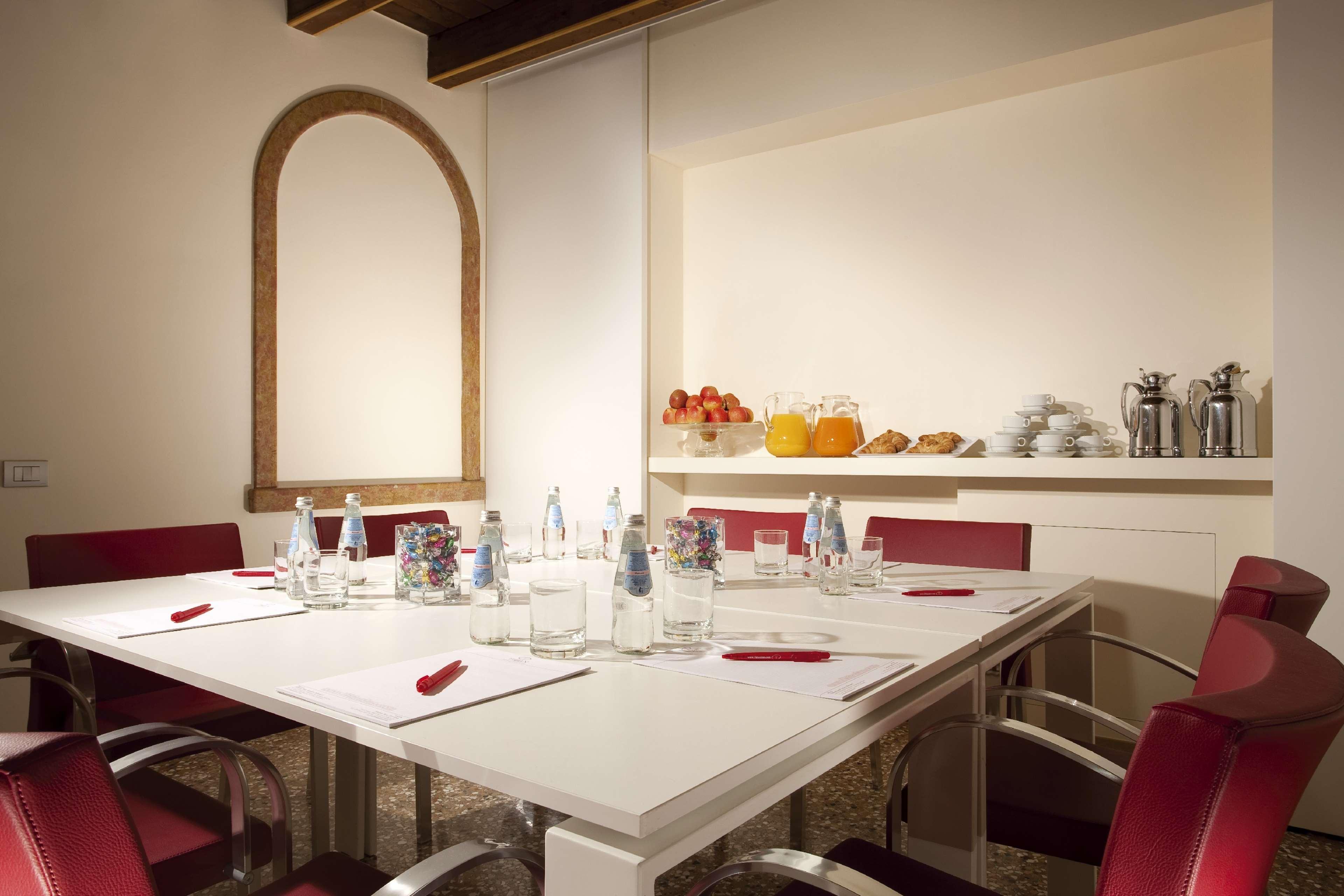 Centro de Negocios Best Western Titian Inn Hotel Treviso