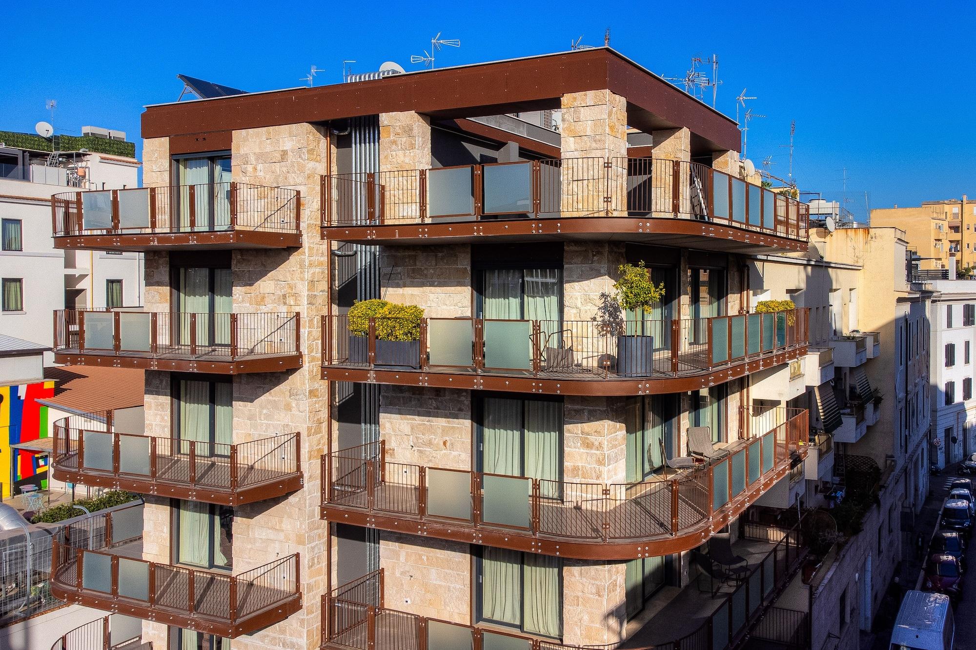 Vista Exterior Gasometer Urban Suites
