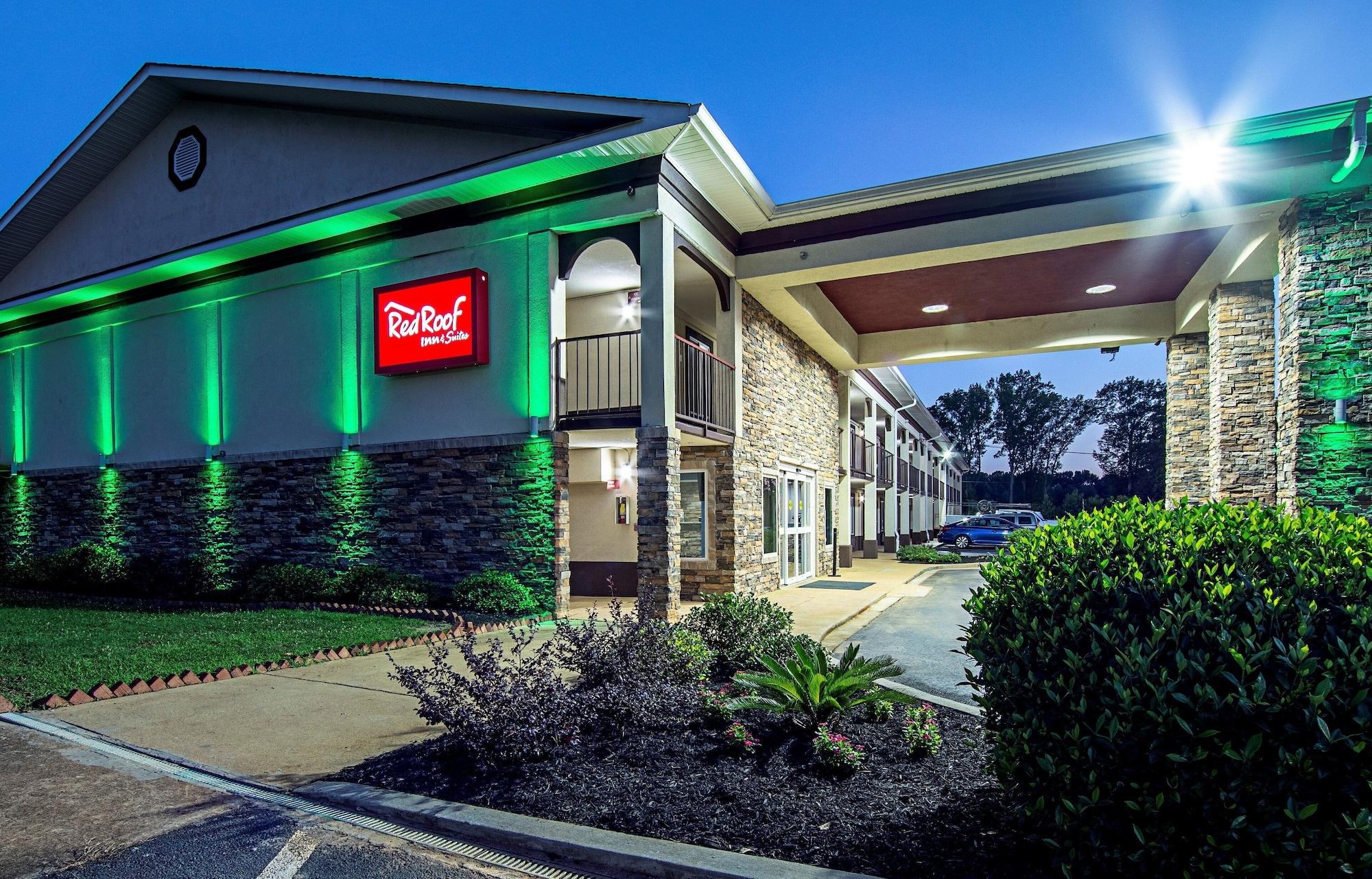 Vista Exterior Red Roof Inn & Suites Greenwood, SC