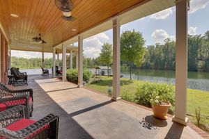 Alquiler Vacacional - Fish, Swim & More: Lakefront Alabaster Home