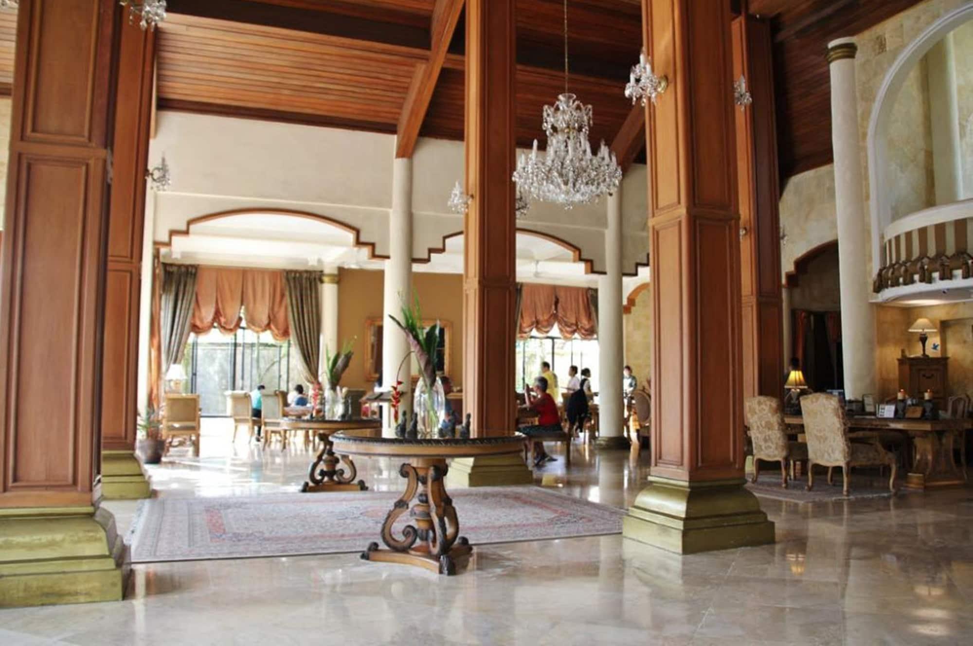 Vista Lobby Sarasvati Borobudur