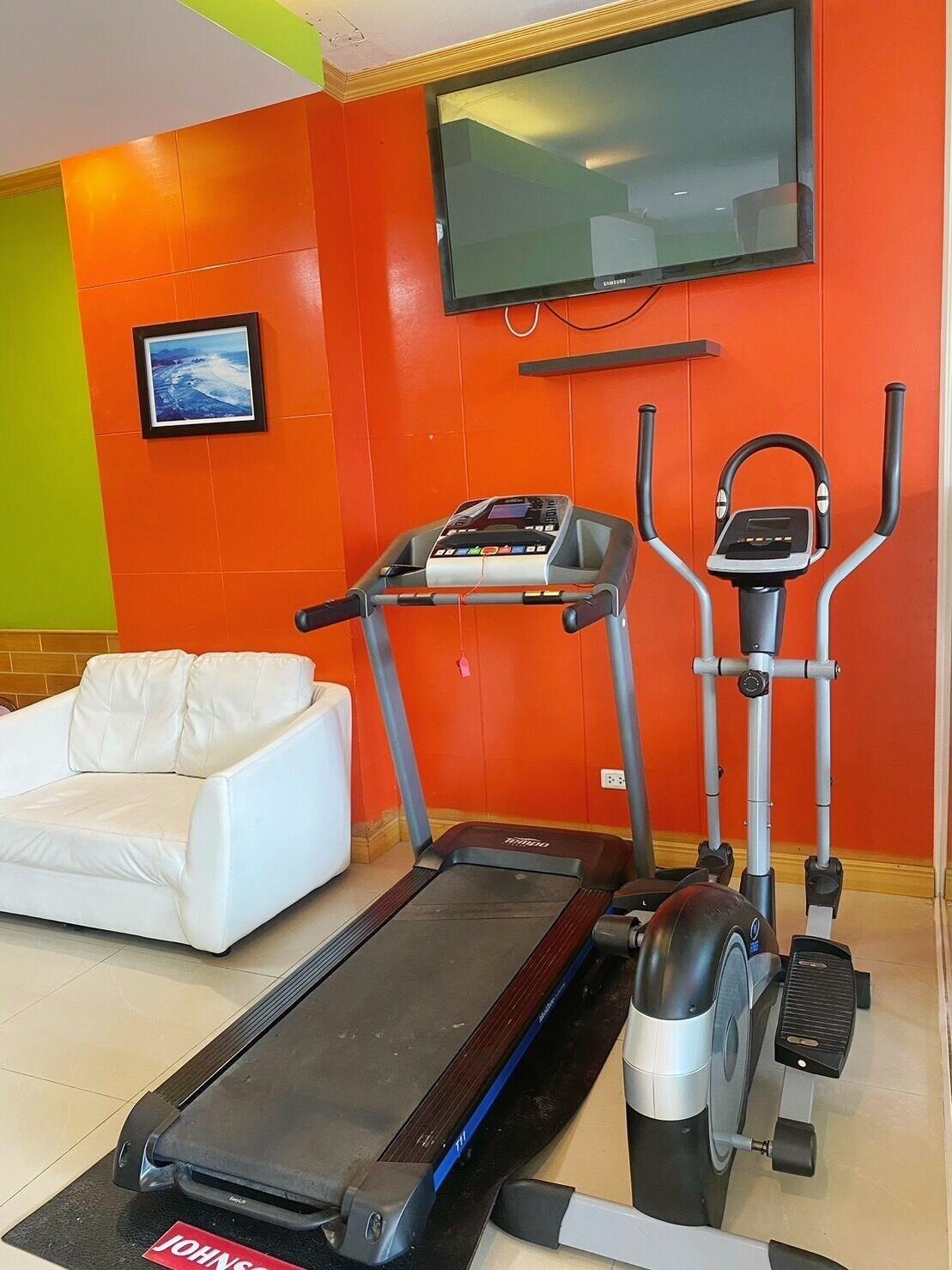 Gimnasio Patong Eyes Hotel