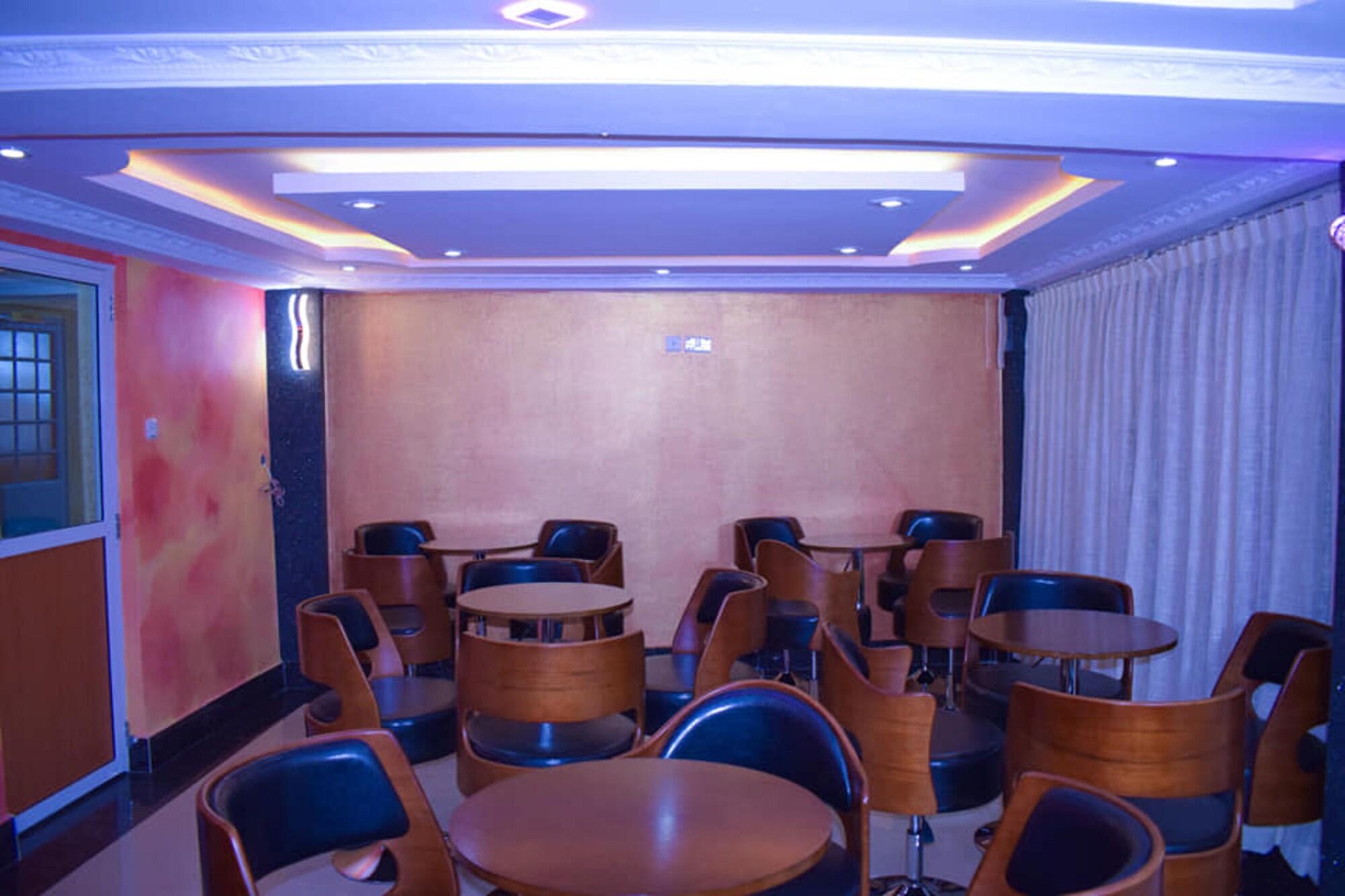 Sala de Reuniones Prime Regent Hotel