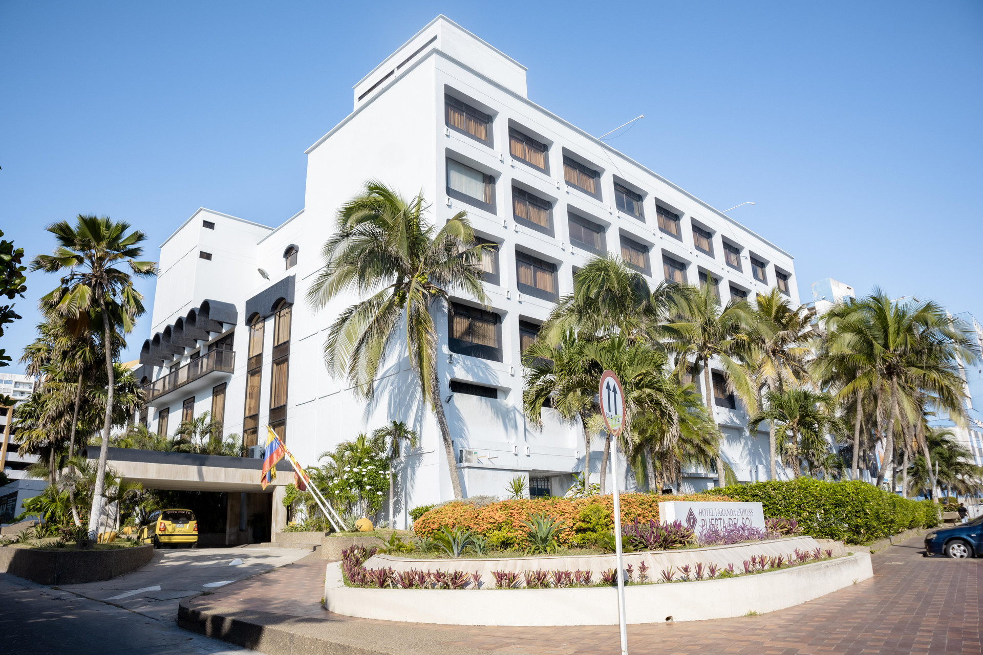 Vista Exterior Hotel Faranda Express Puerta Del Sol Barranquilla, A Member of Radisson Individuals