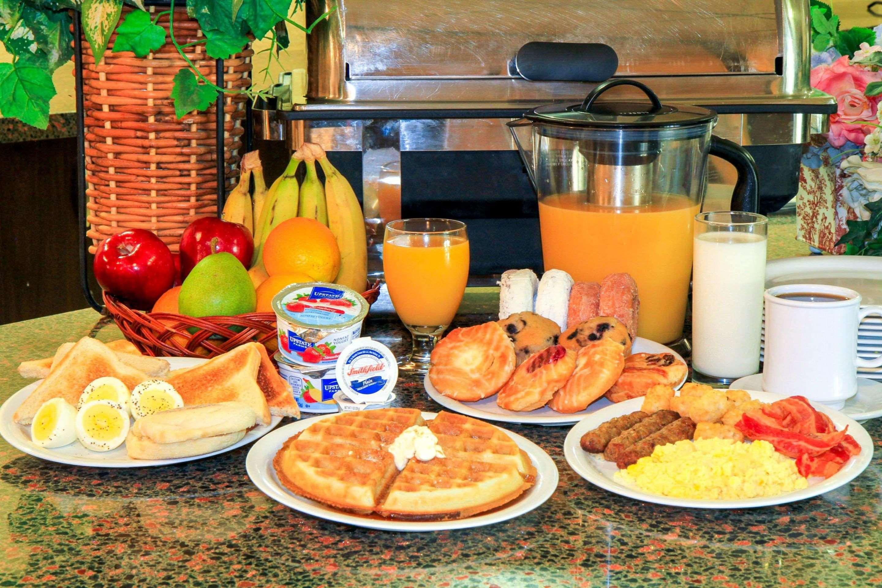 Restaurant Clarion Inn & Suites Miami International Airport
