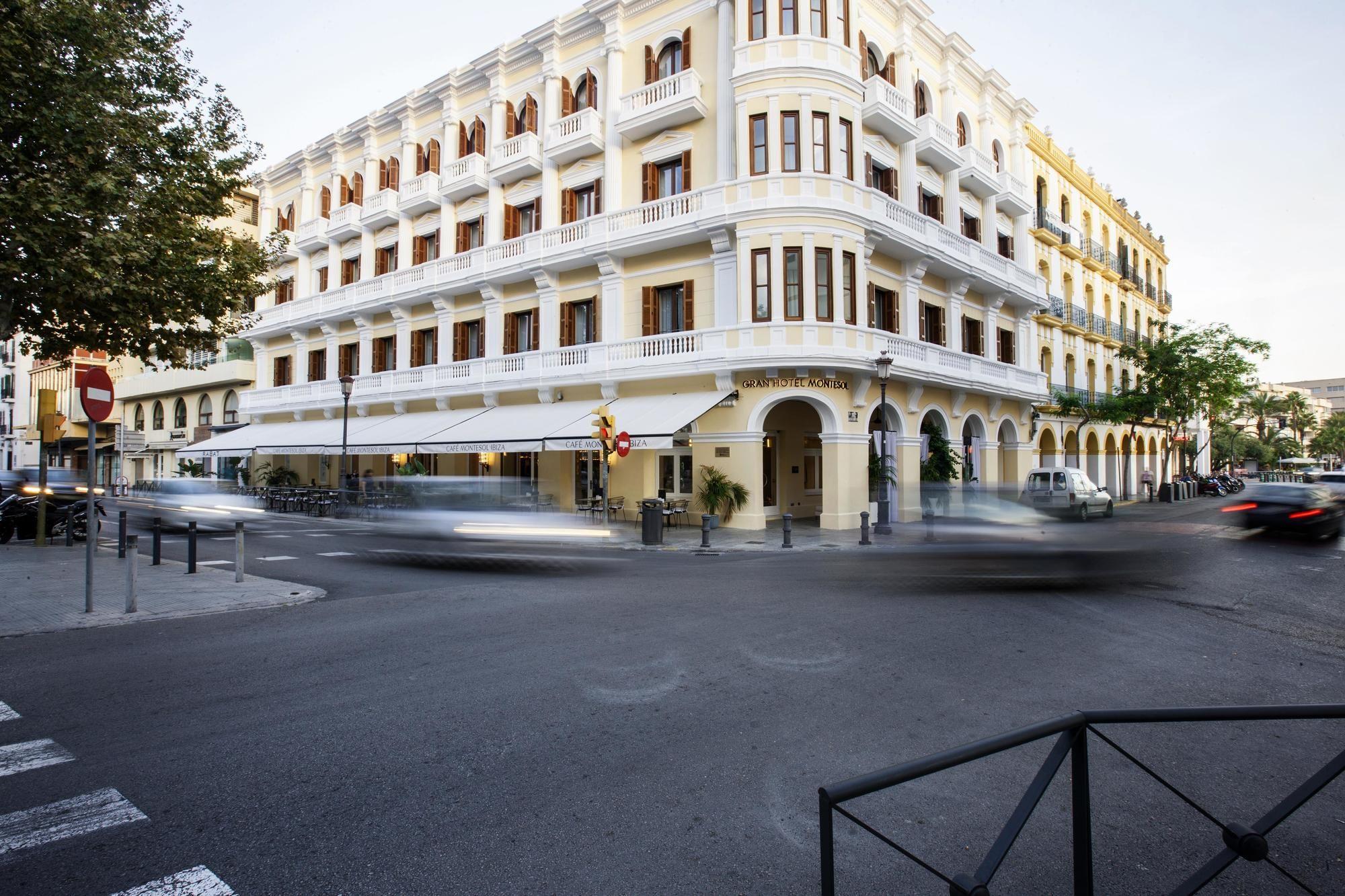 Vista da fachada Gran Hotel Montesol Ibiza, Curio Collection by Hilton