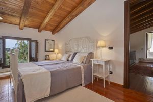 Alquiler Vacacional - Villa with splendid pool near the beaches, 4 bedrooms