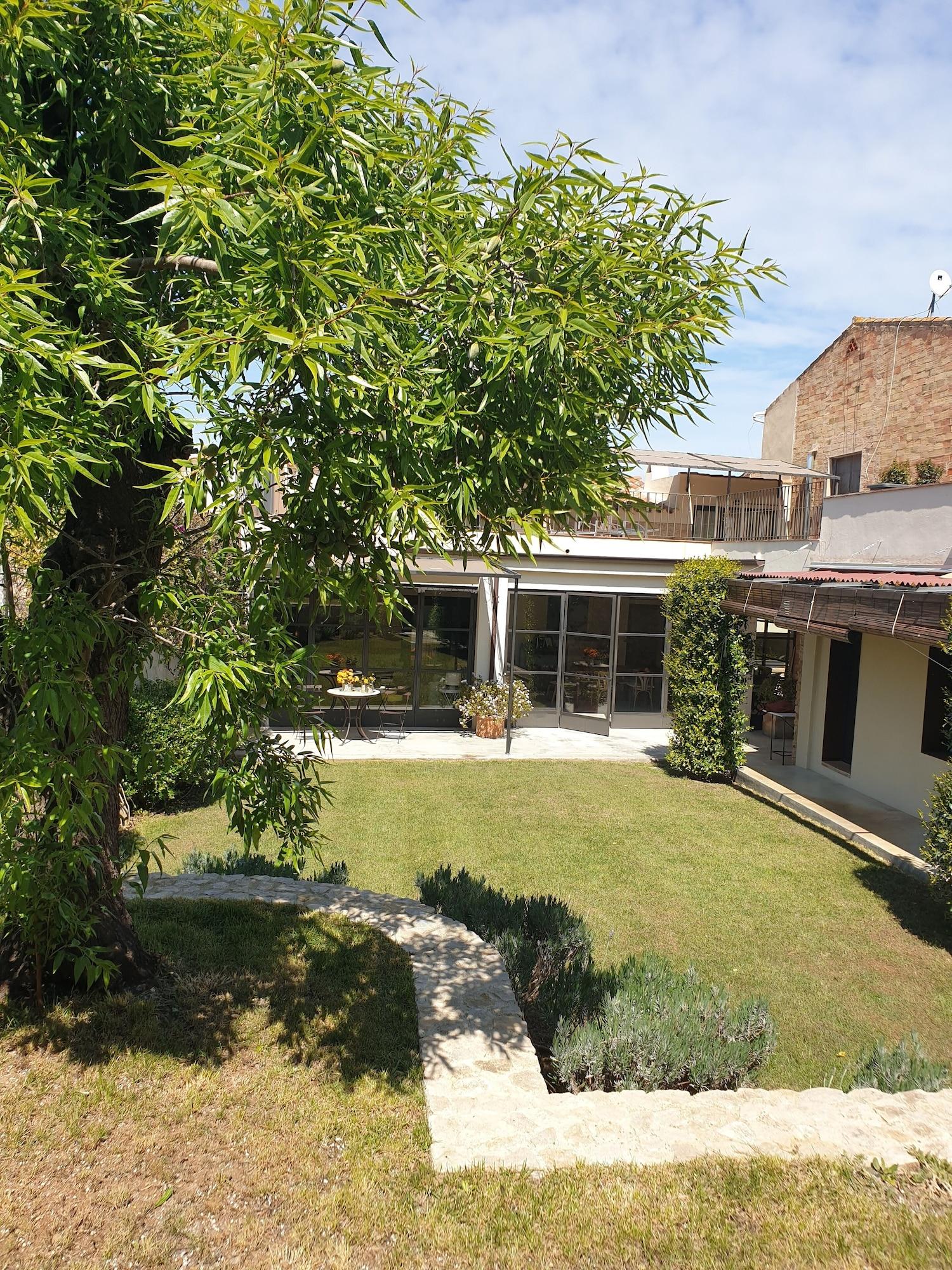 Vista Exterior Mas Ferran Adults Only