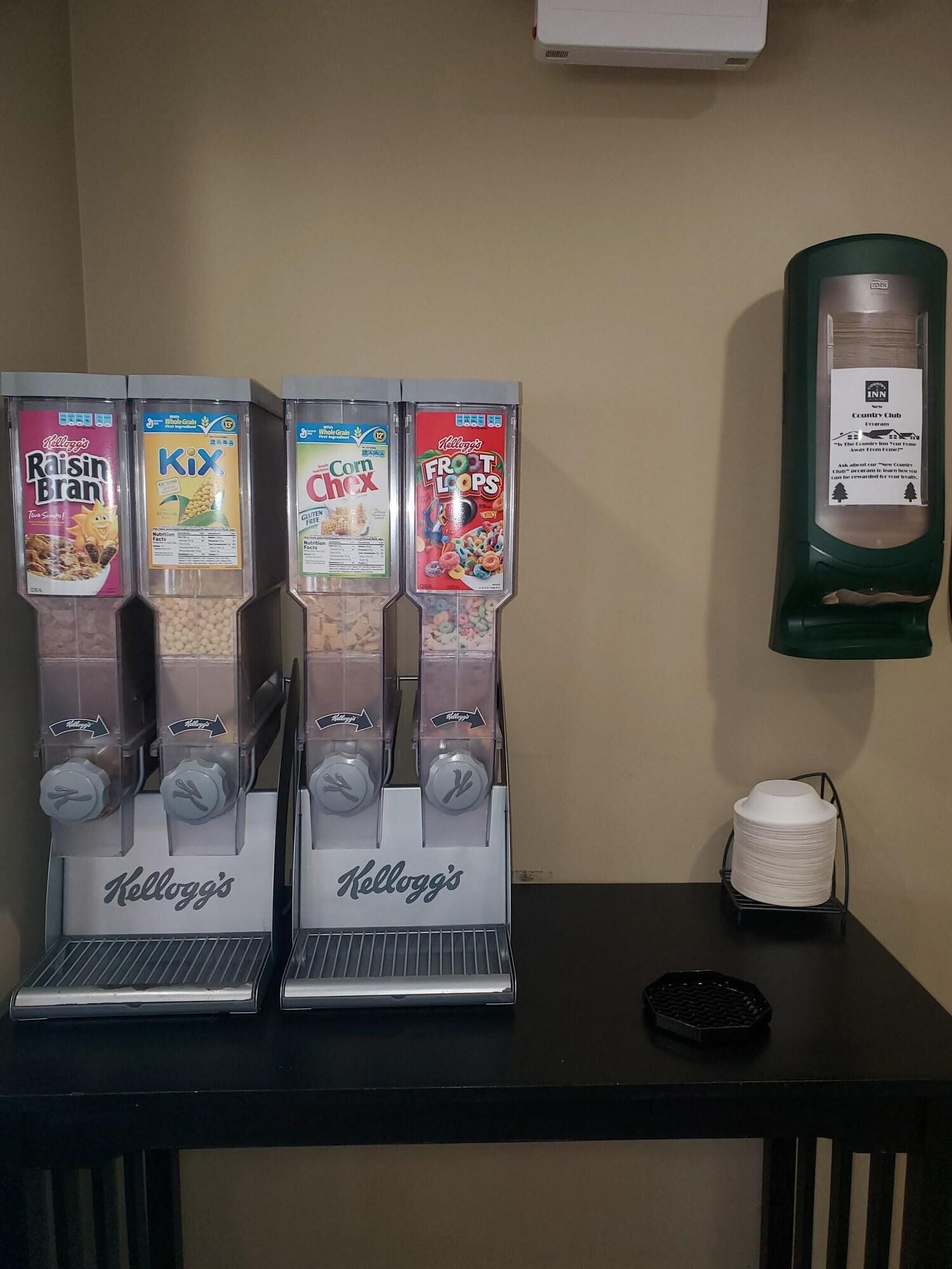 Bar/Salón Country Inn at The Mall