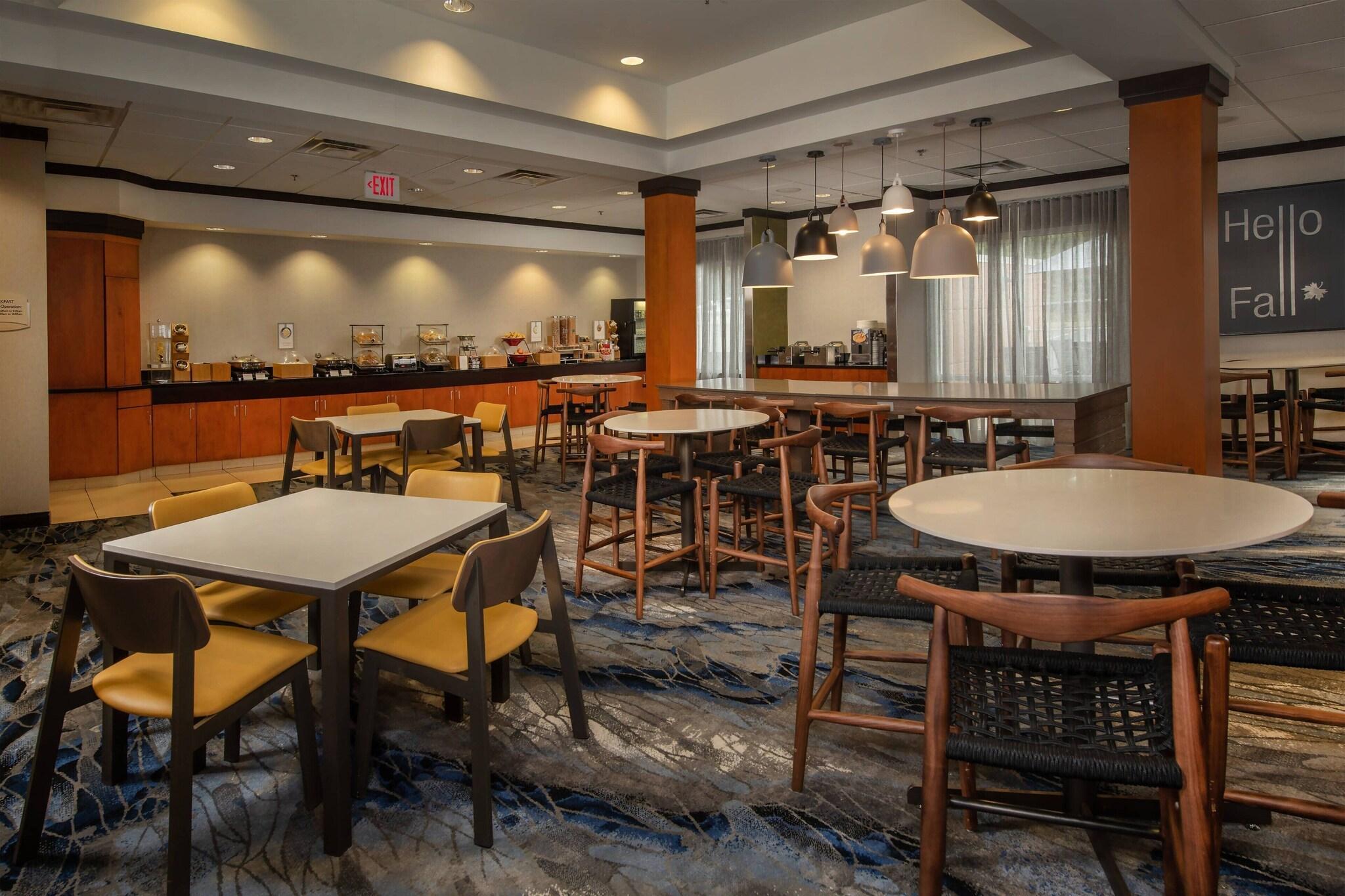 Restaurant Fairfield Inn & Suites by Marriott Harrisonburg