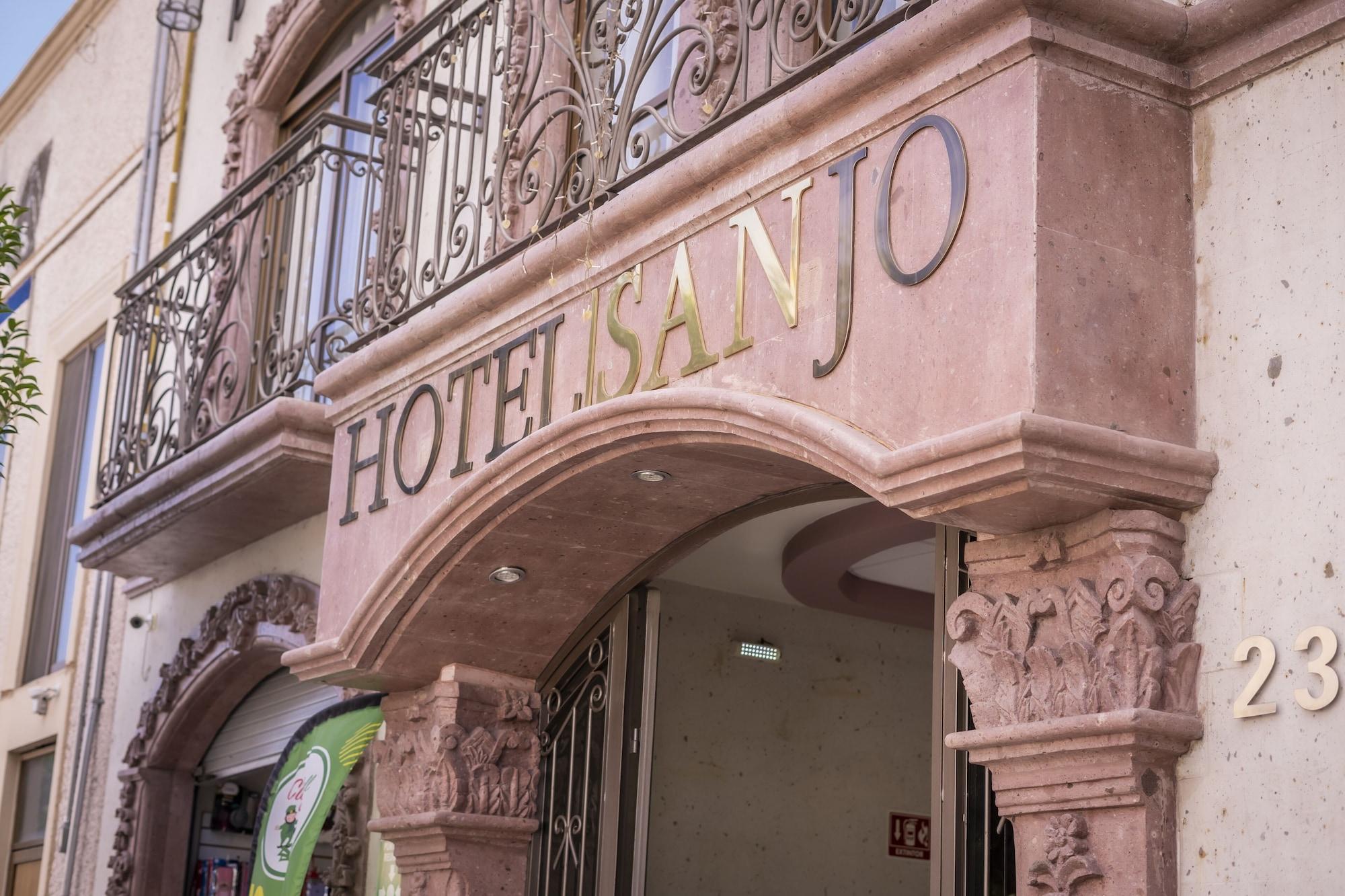 Vista Exterior Hotel SanJo